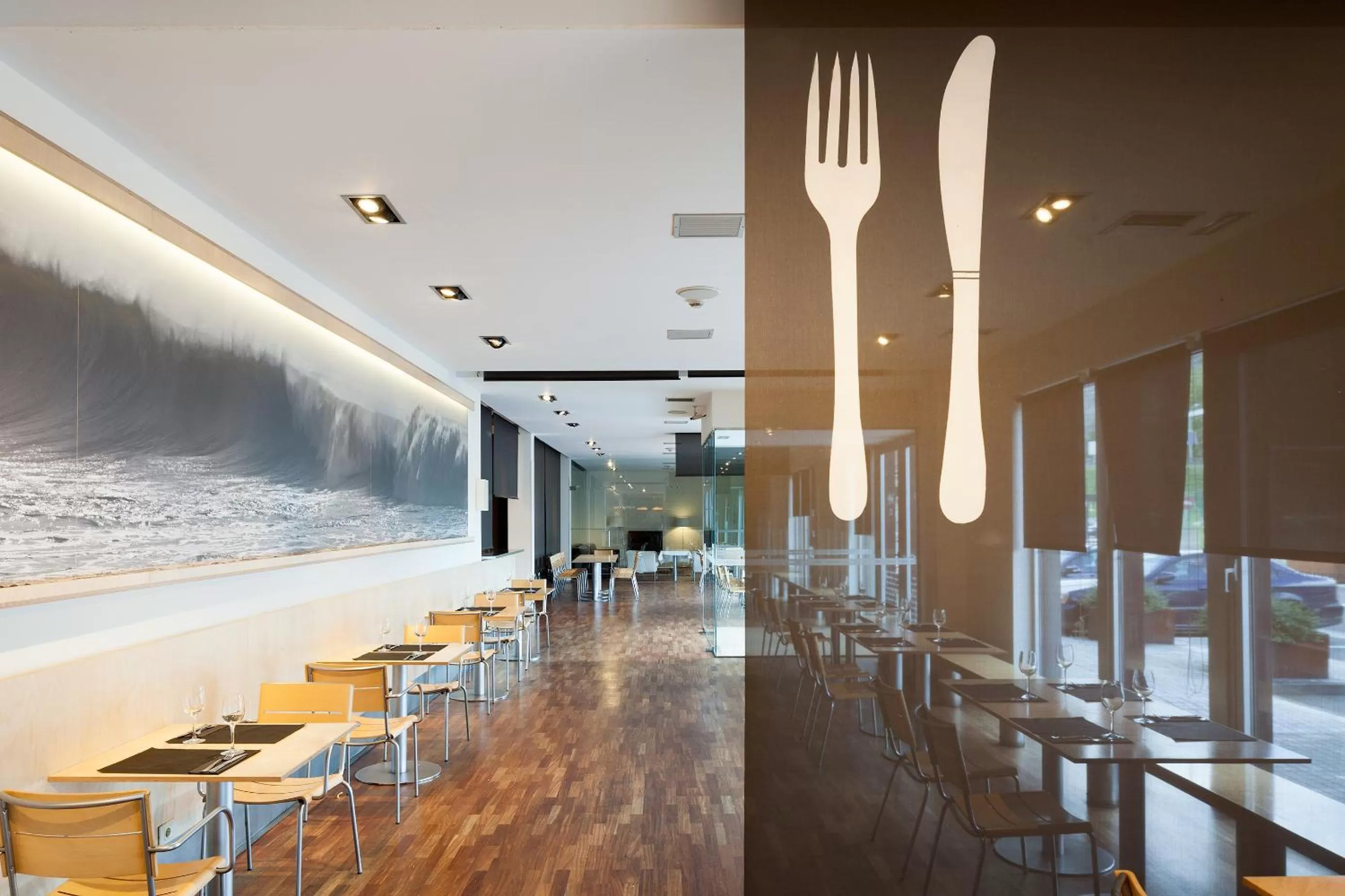 Restaurant/places to eat in ETH Irún