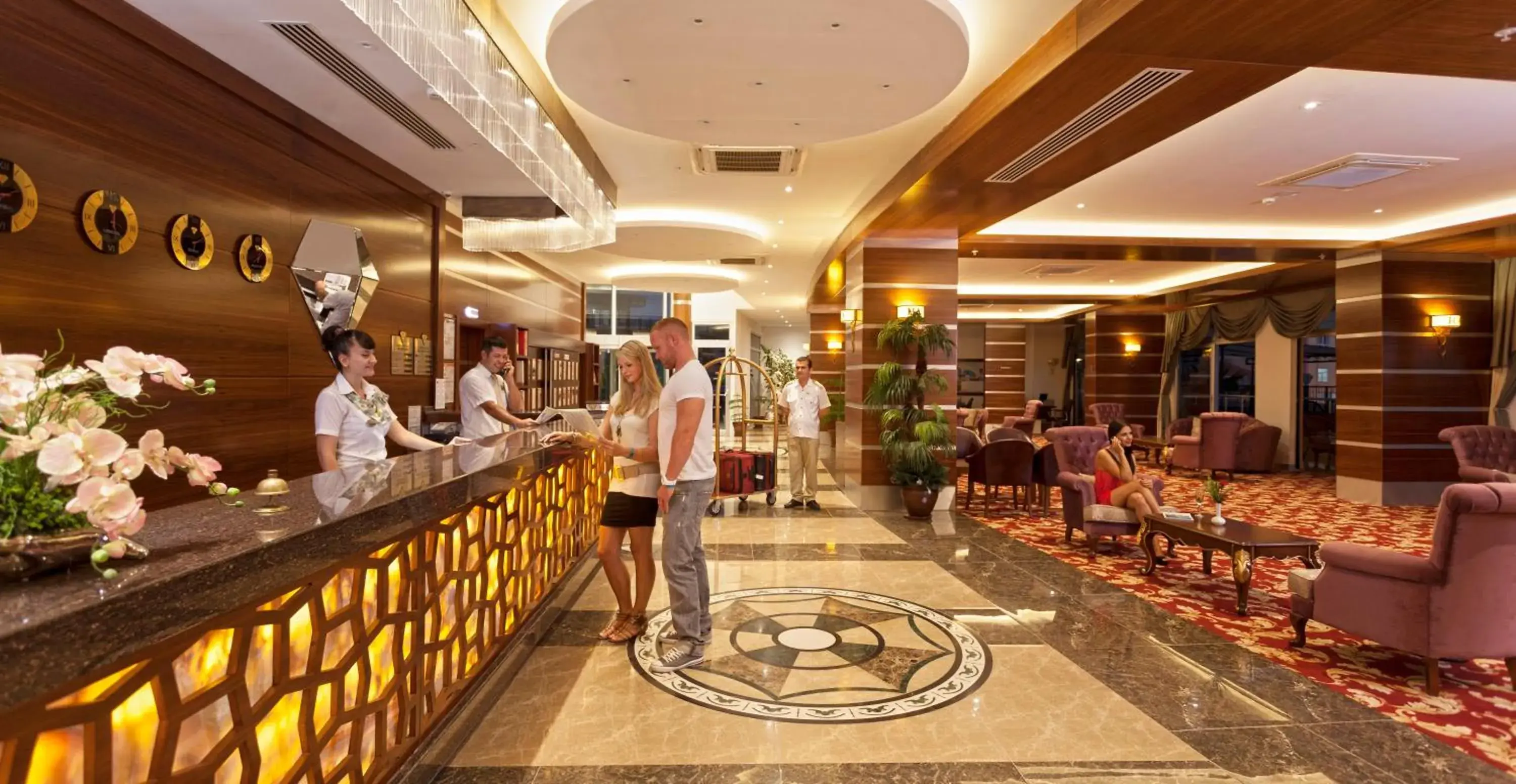 Lobby or reception in Hotel Diamond Hill Resort