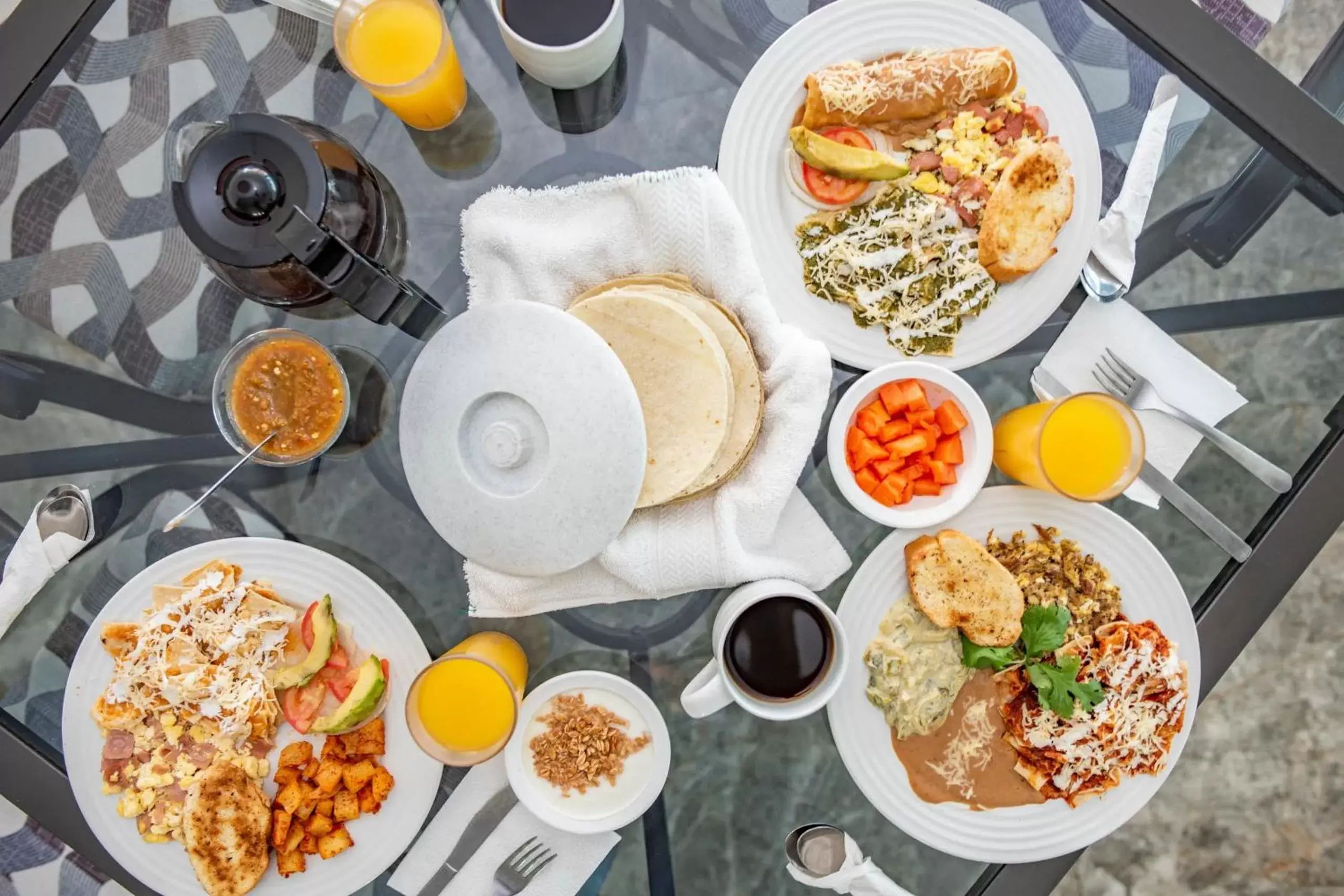 American breakfast, Breakfast in Hotel Ave Inn