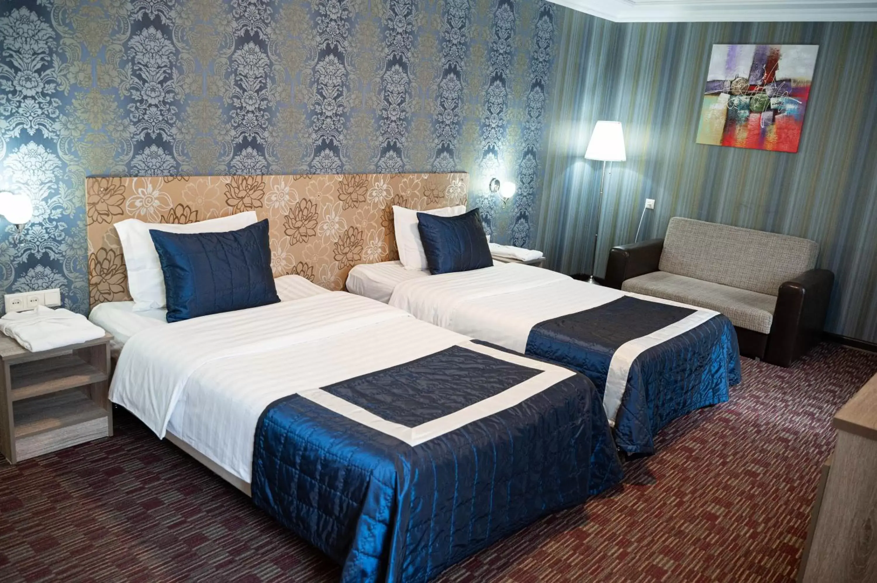 Family Suite in UYUTNYY DOM Family Suite in UYUTNYY DOM