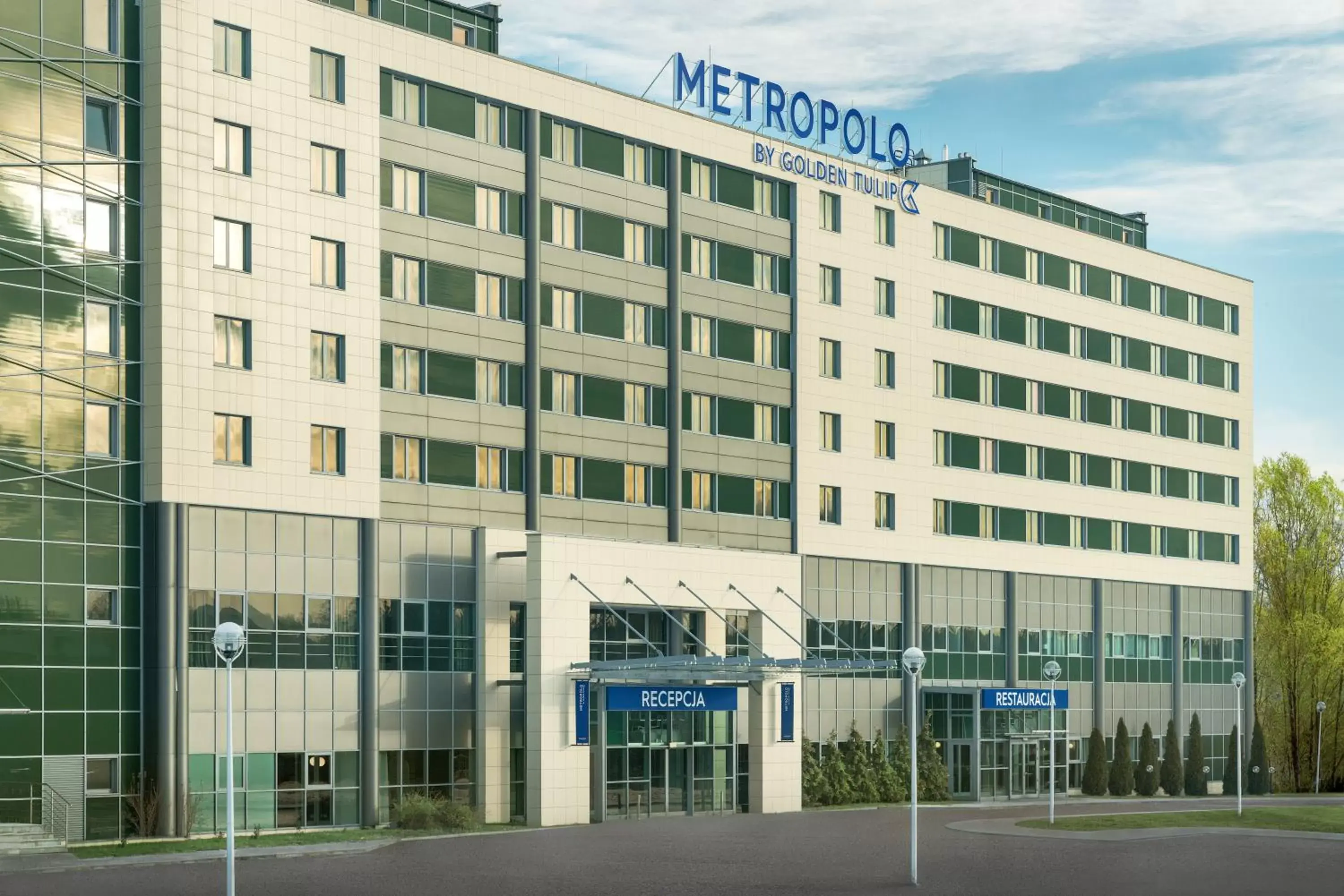 Facade/entrance, Property Building in Metropolo by Golden Tulip Krakow