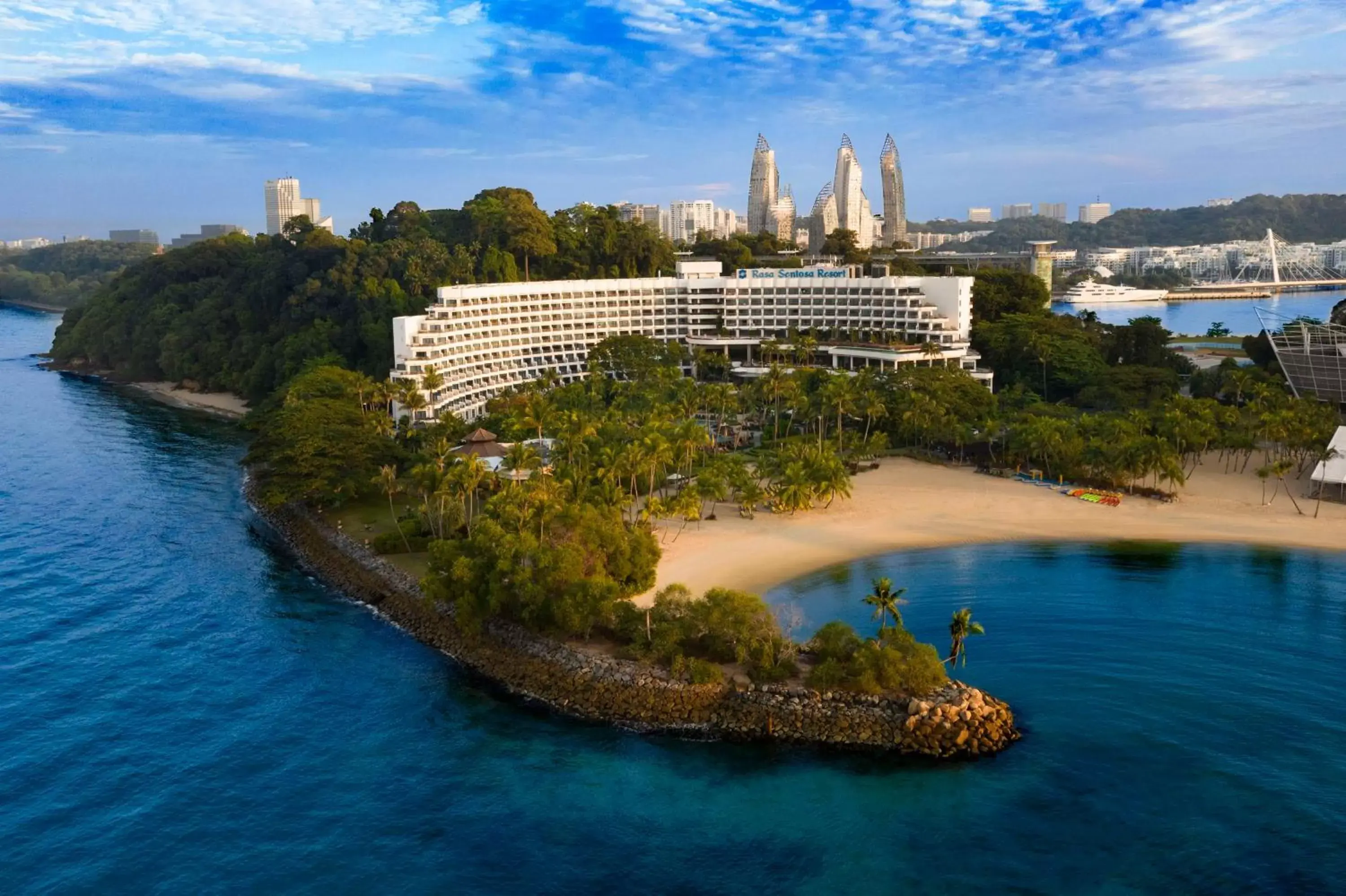 Bedroom, Bird's-eye View in Shangri-La Rasa Sentosa, Singapore