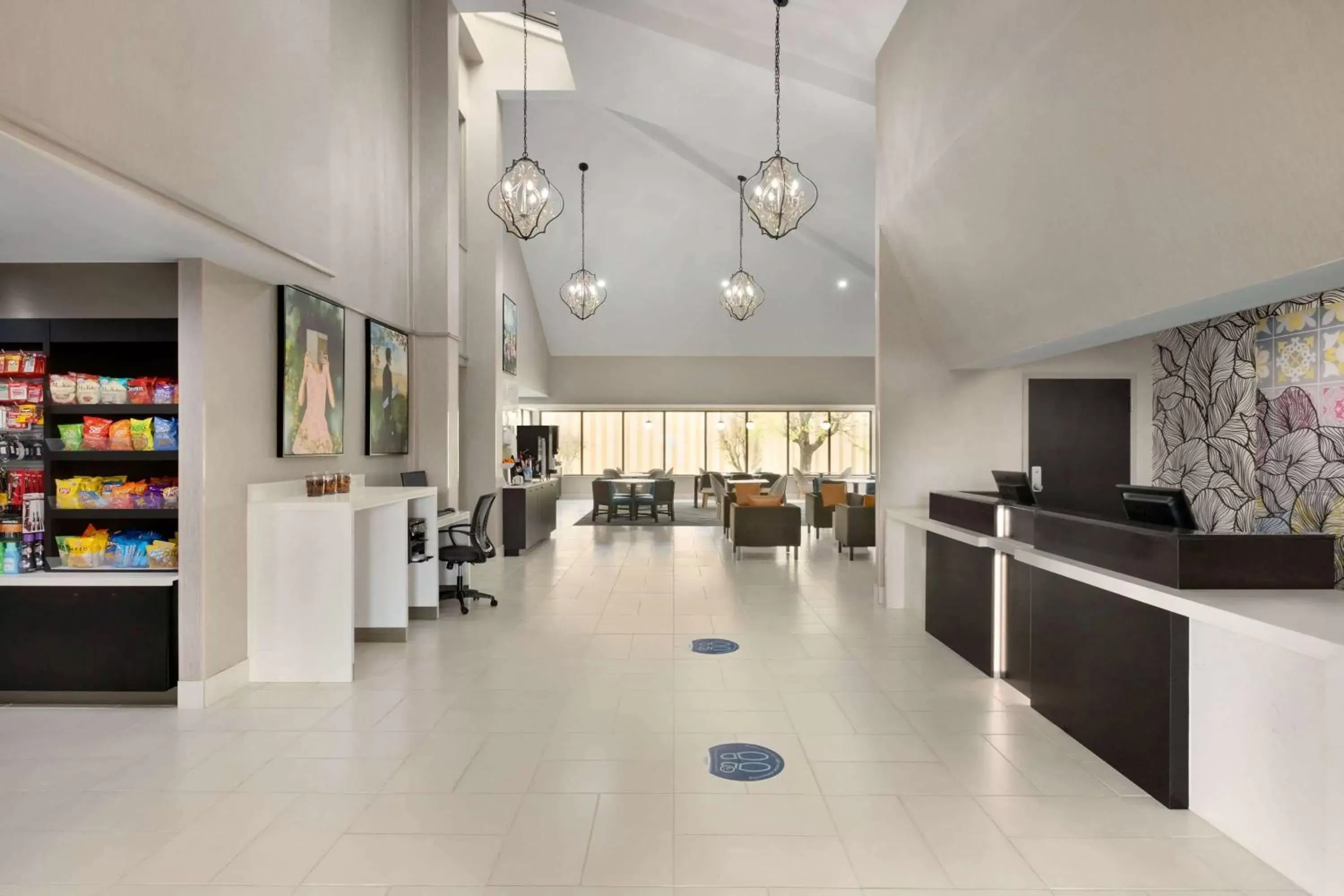 Lobby or reception in La Quinta Inn & Suites by Wyndham Dothan