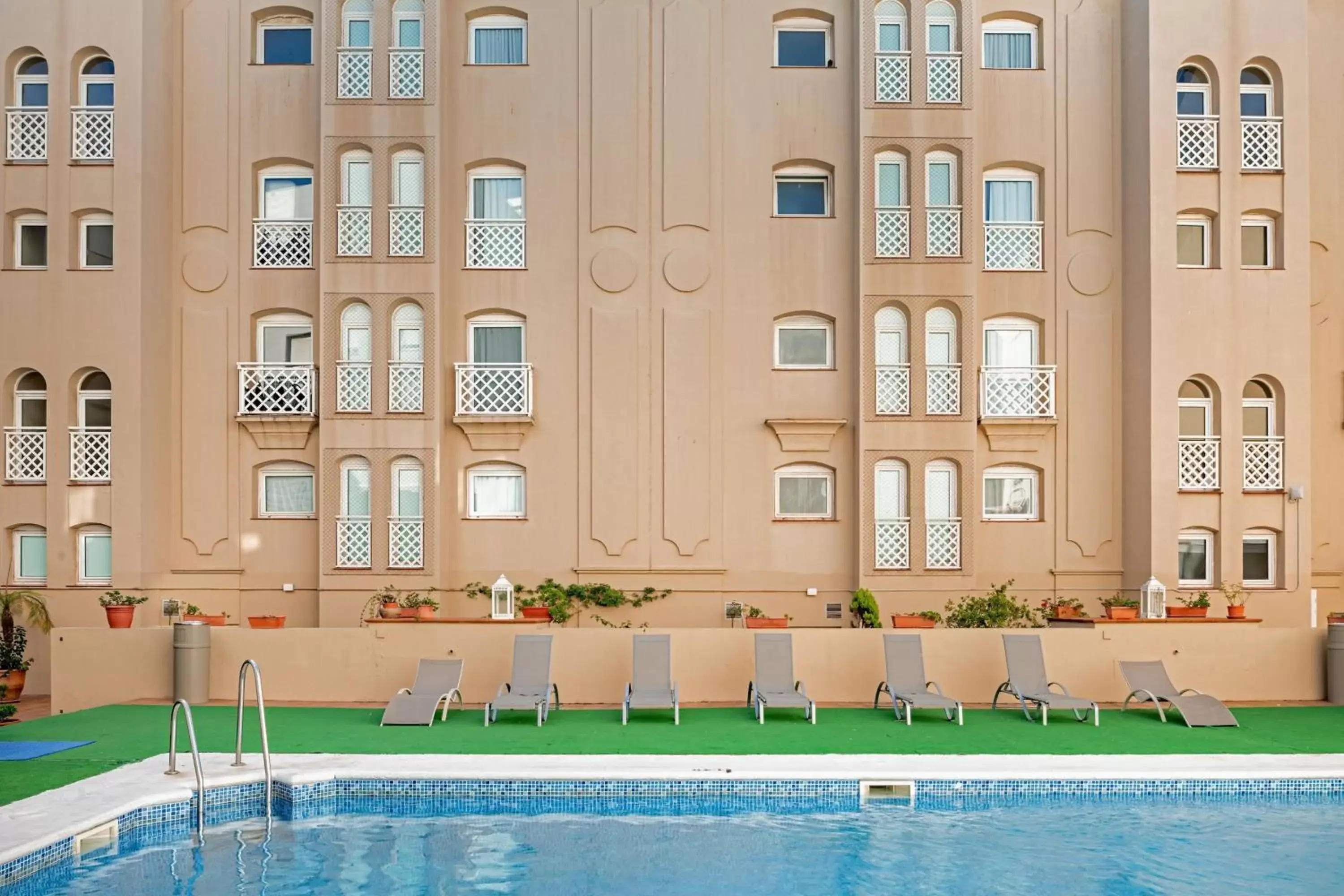 Swimming Pool in AC Hotel La Línea by Marriott