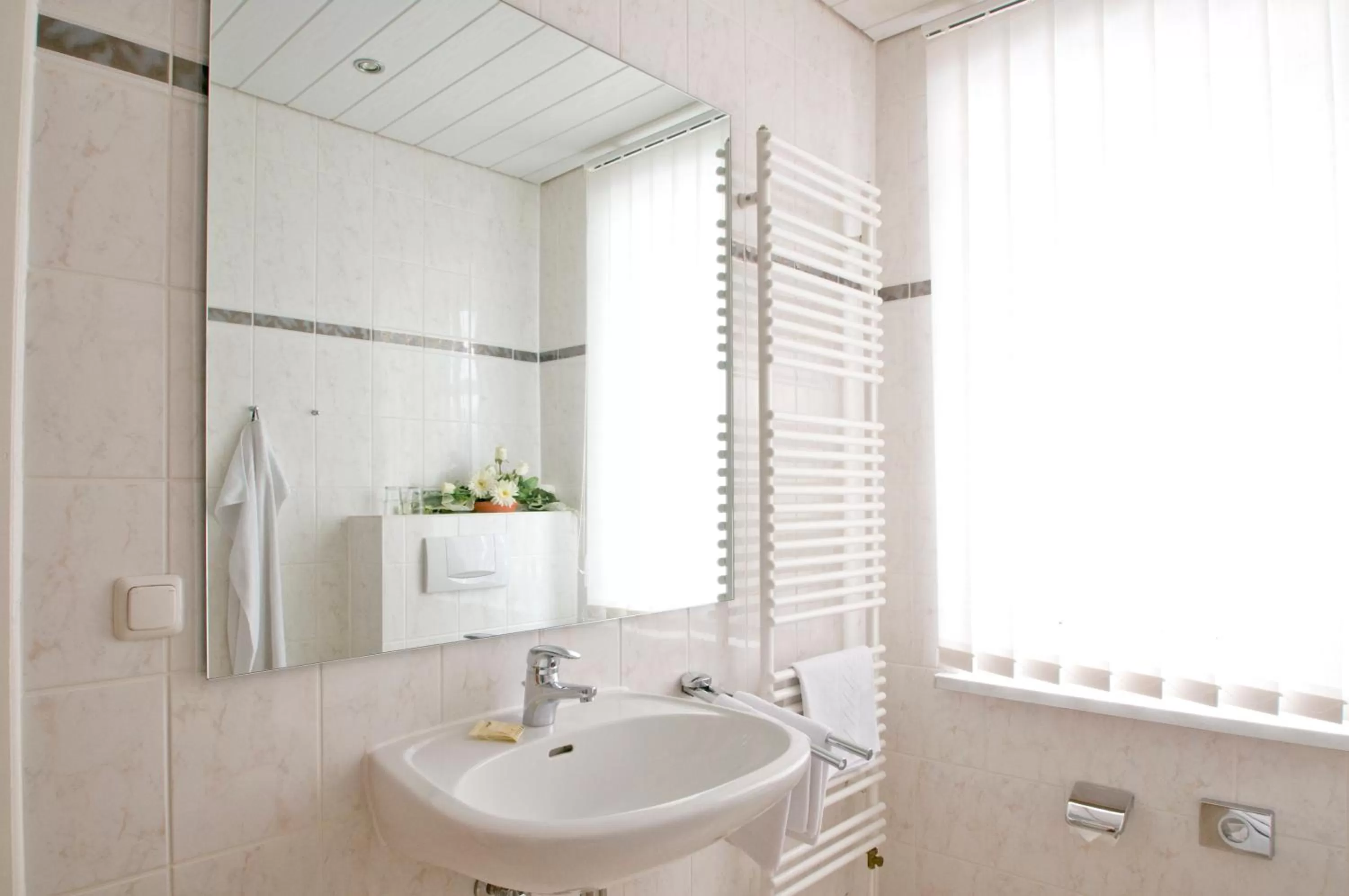 Bathroom in Zellerfelder Hof