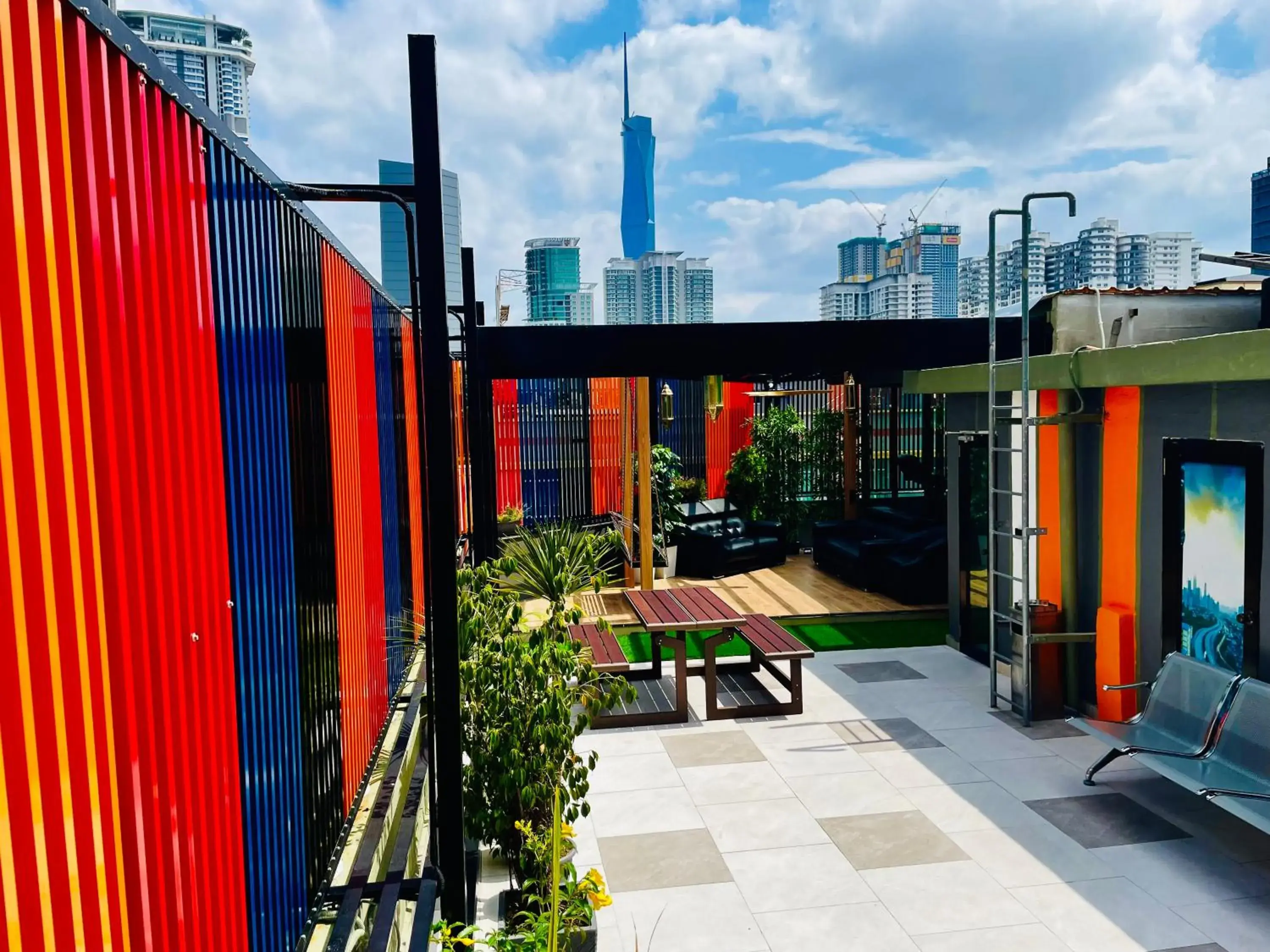 Property building in EASSY Hotel KL Sentral Property building in EASSY Hotel KL Sentral