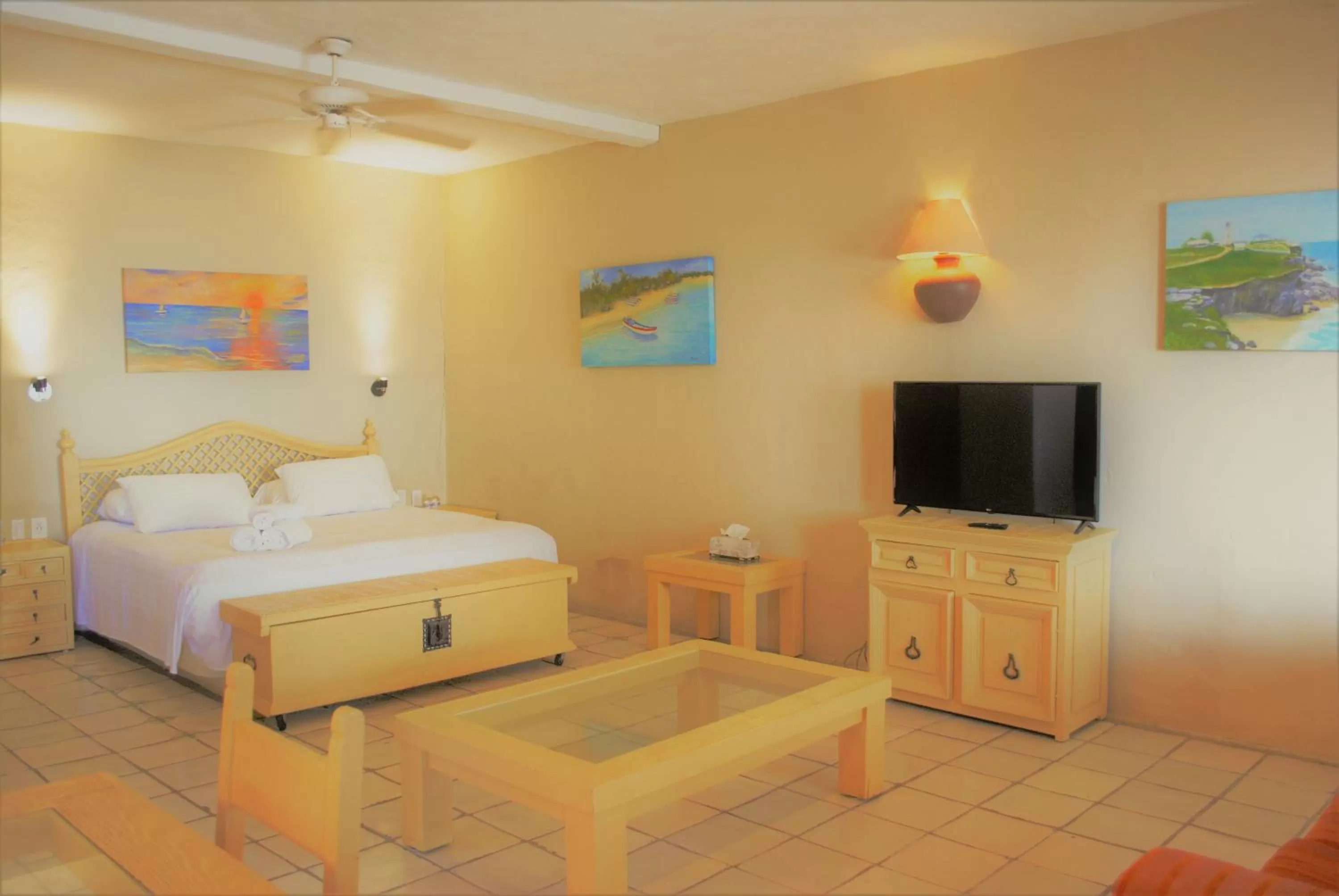 Photo of the whole room in Hotel Belmar