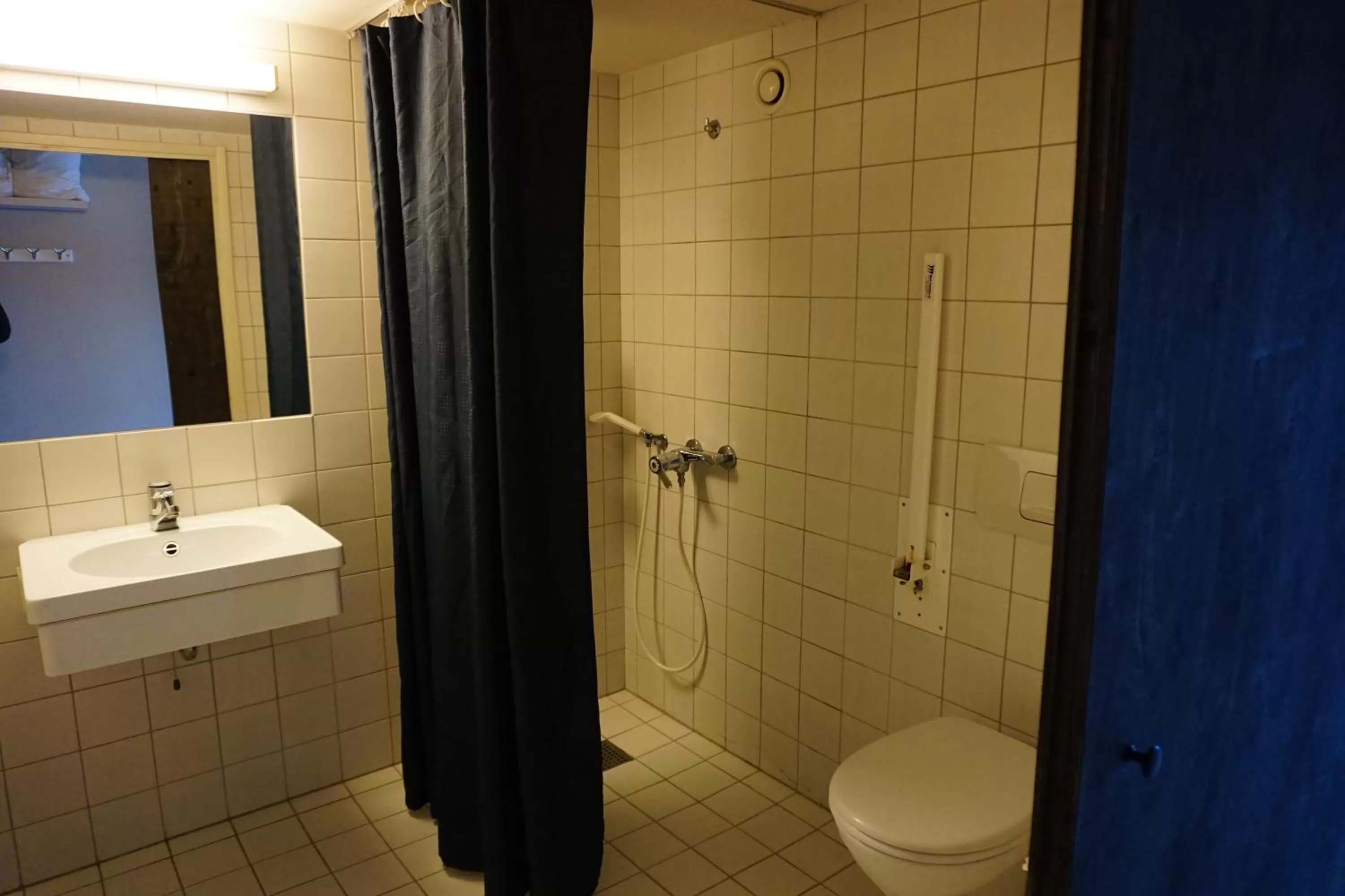 Bathroom in Verdde Hotel Lakselv