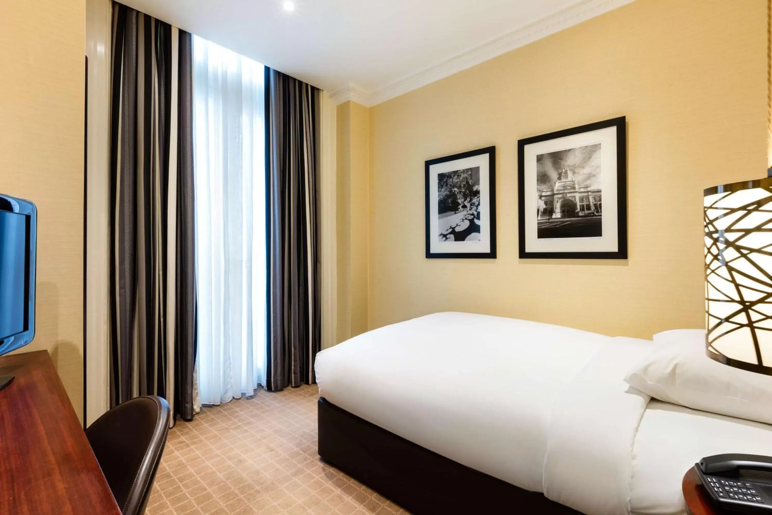 Superior Single Room in Radisson Blu Edwardian Vanderbilt Hotel, London