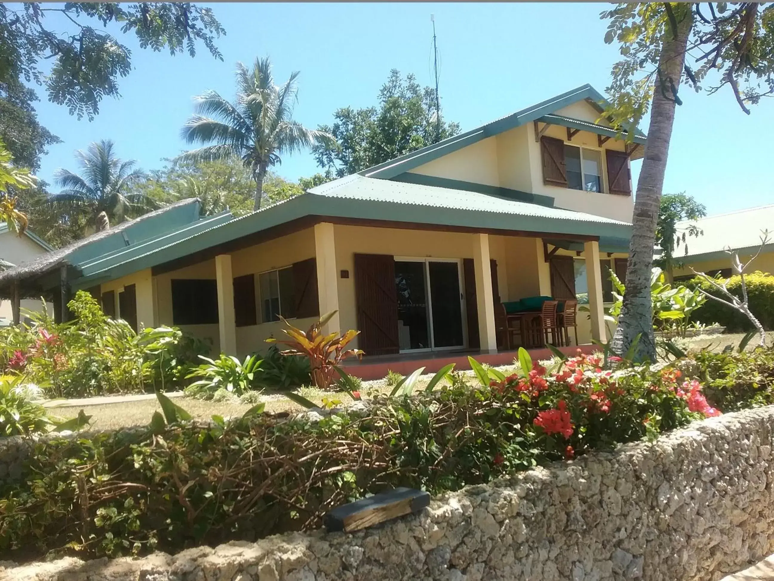 Facade/entrance, Property Building in Poppy's on the Lagoon