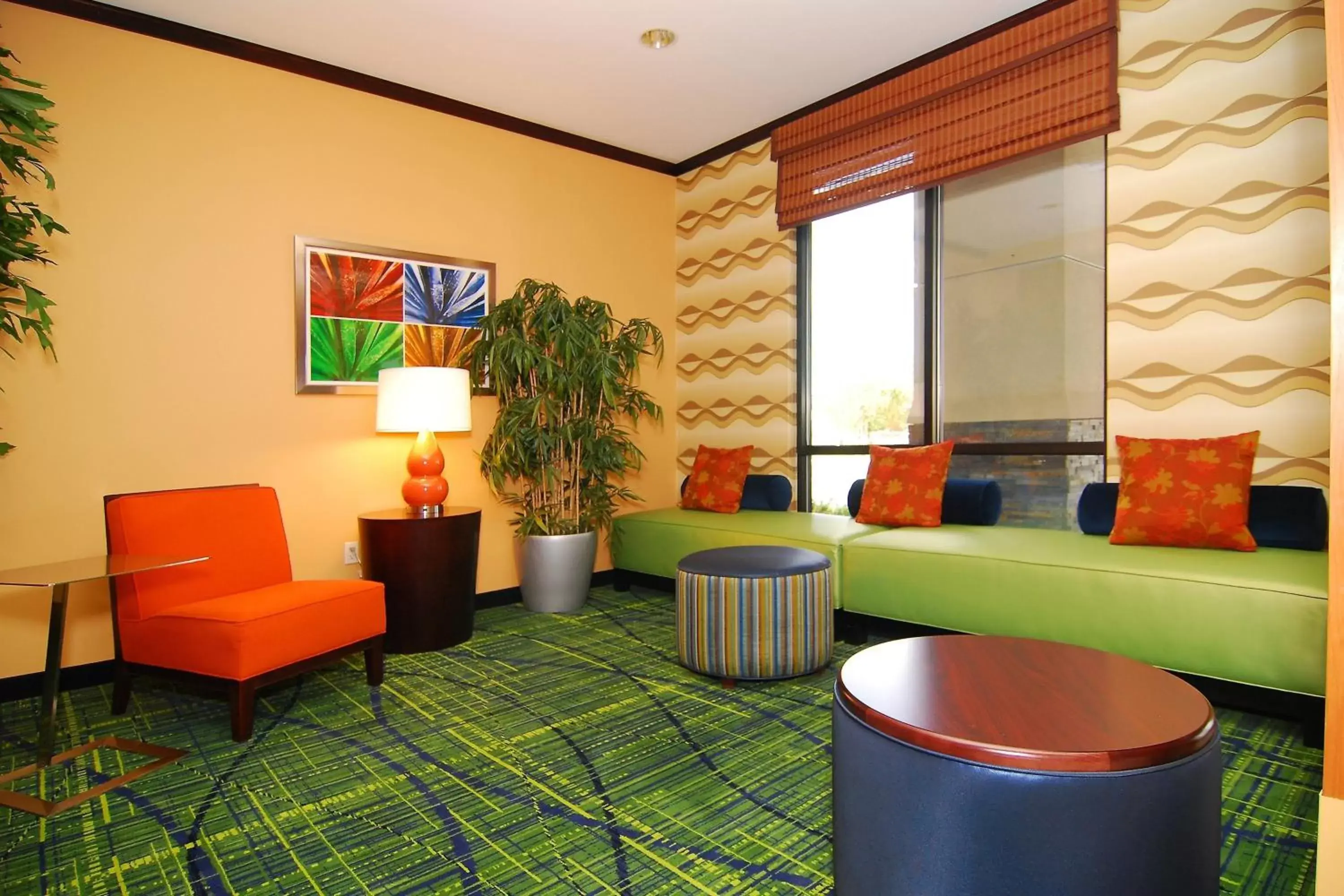 Lobby or reception, Lounge/Bar in Fairfield Inn & Suites Tehachapi