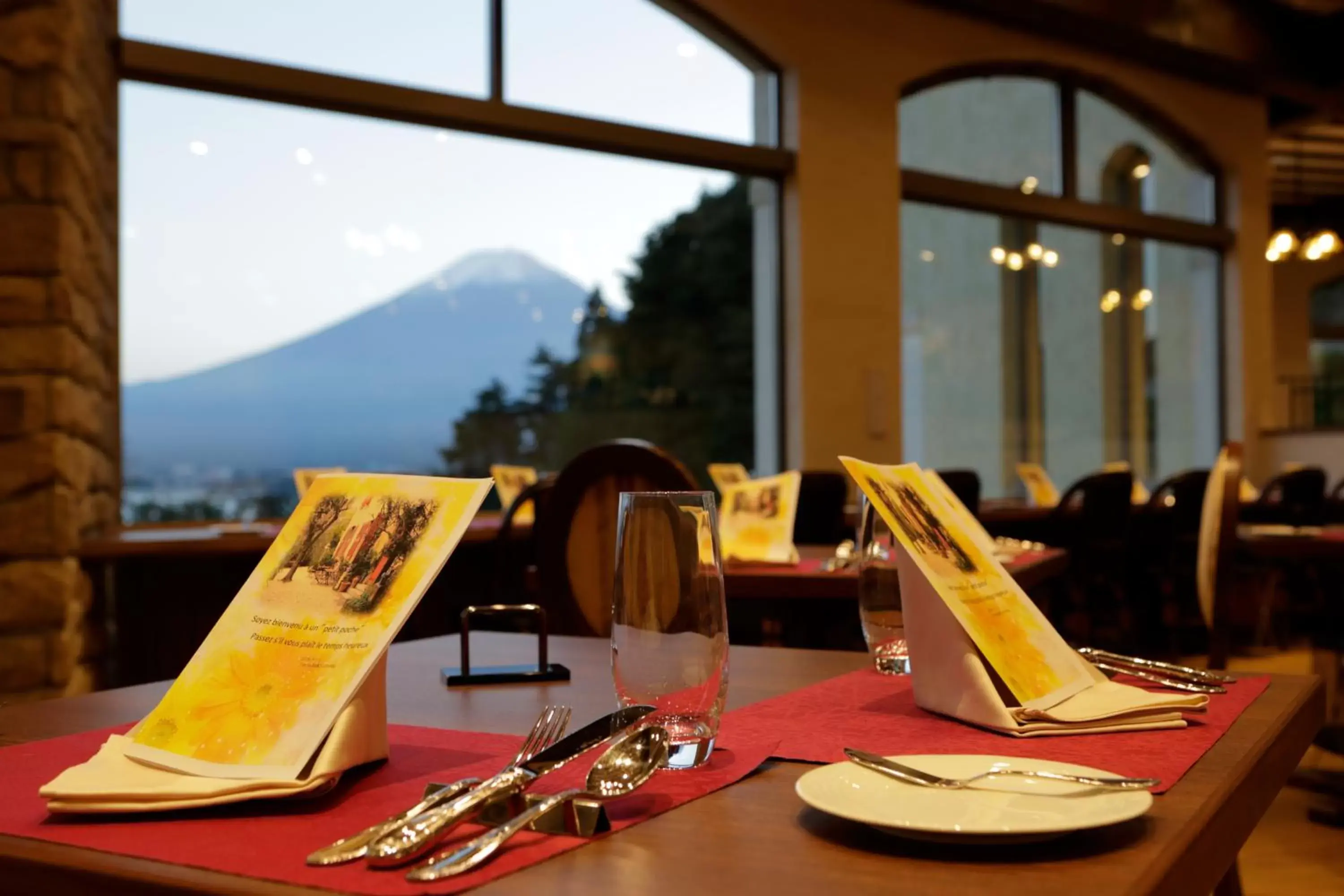 Restaurant/places to eat in La Vista Fujikawaguchiko Restaurant/places to eat in La Vista Fujikawaguchiko