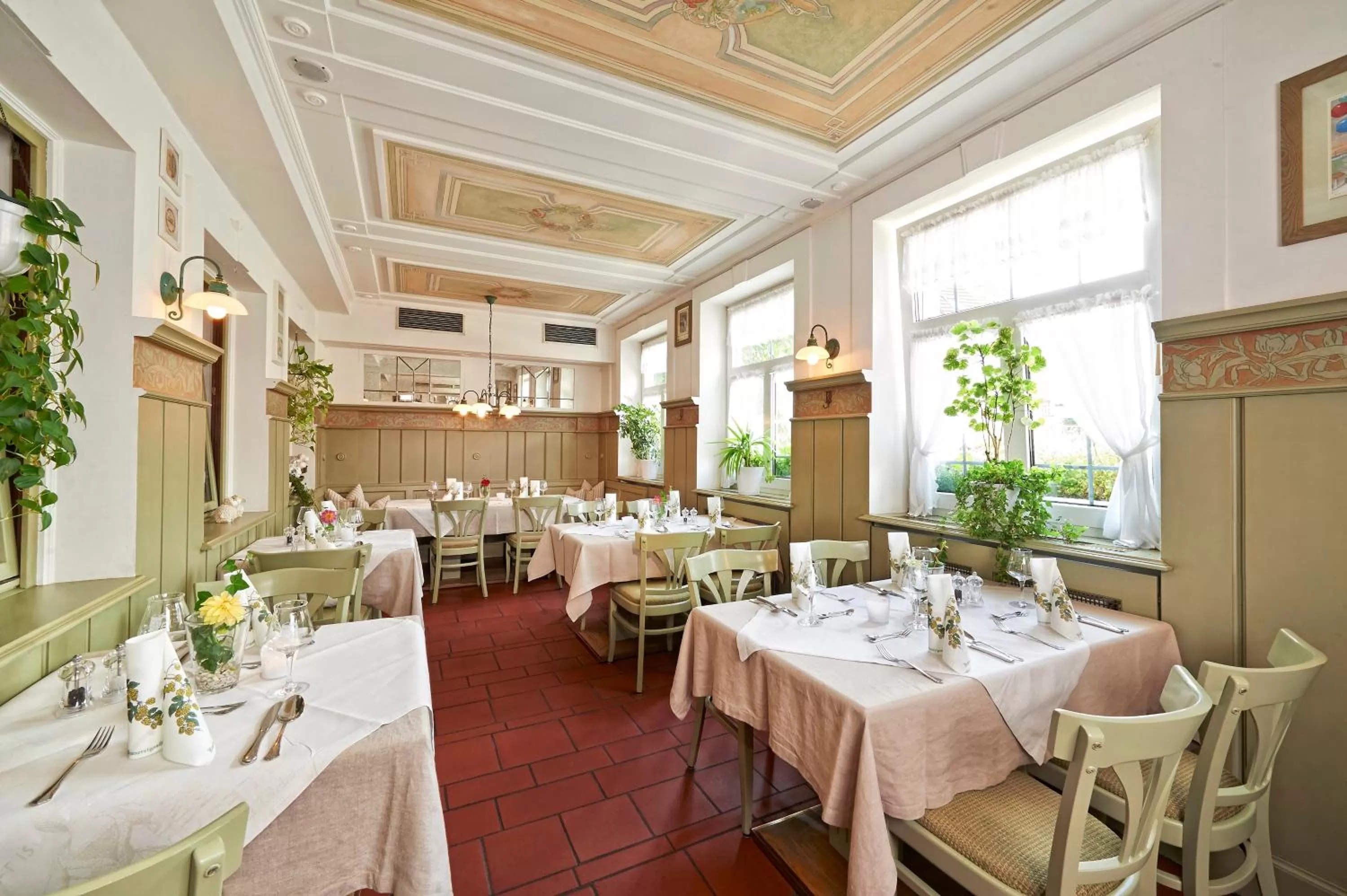 Restaurant/places to eat in Brauereigasthof Zum Löwenbräu