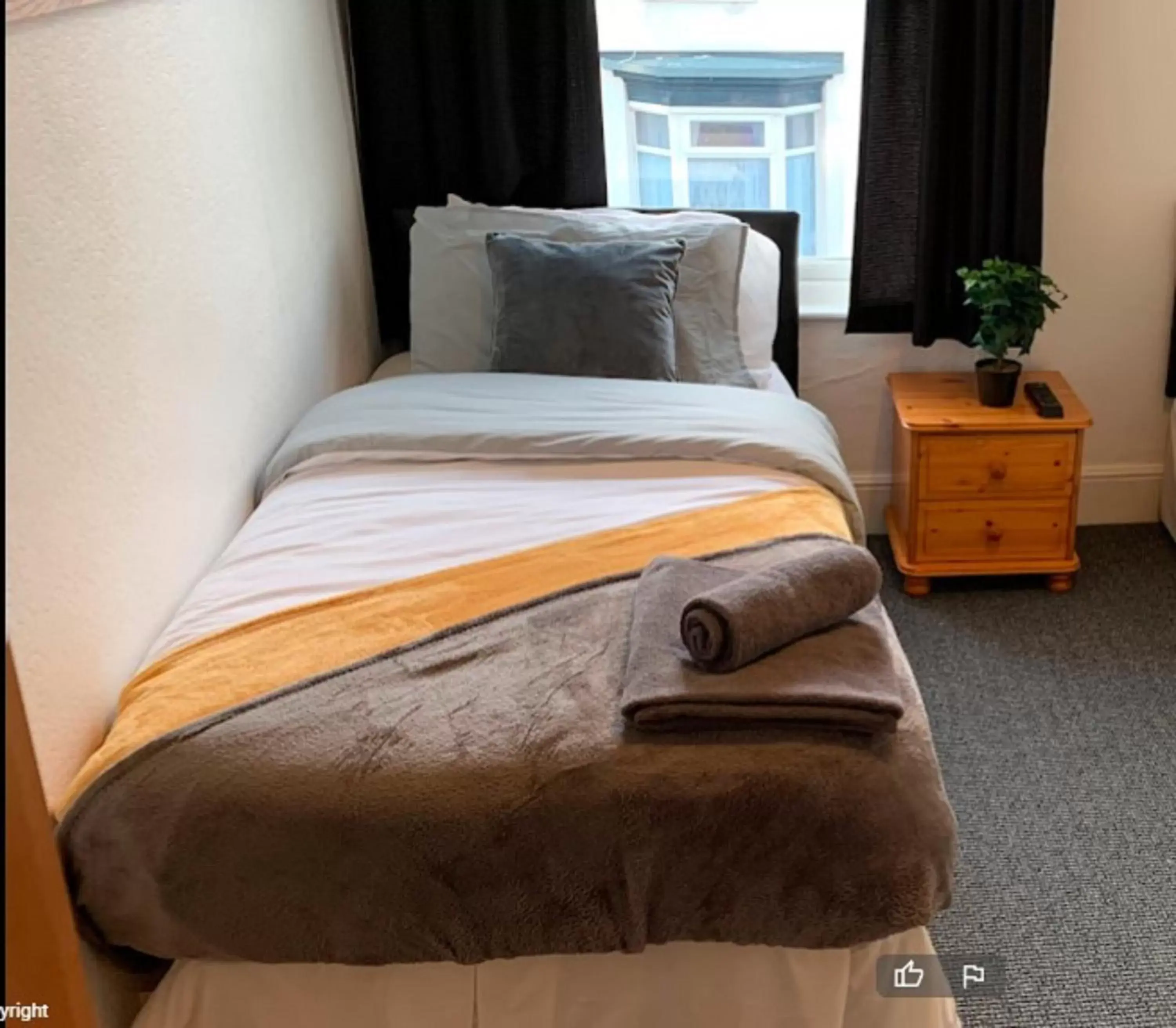 Bedroom, Bed in Tudor Lodge - Redcar Beach