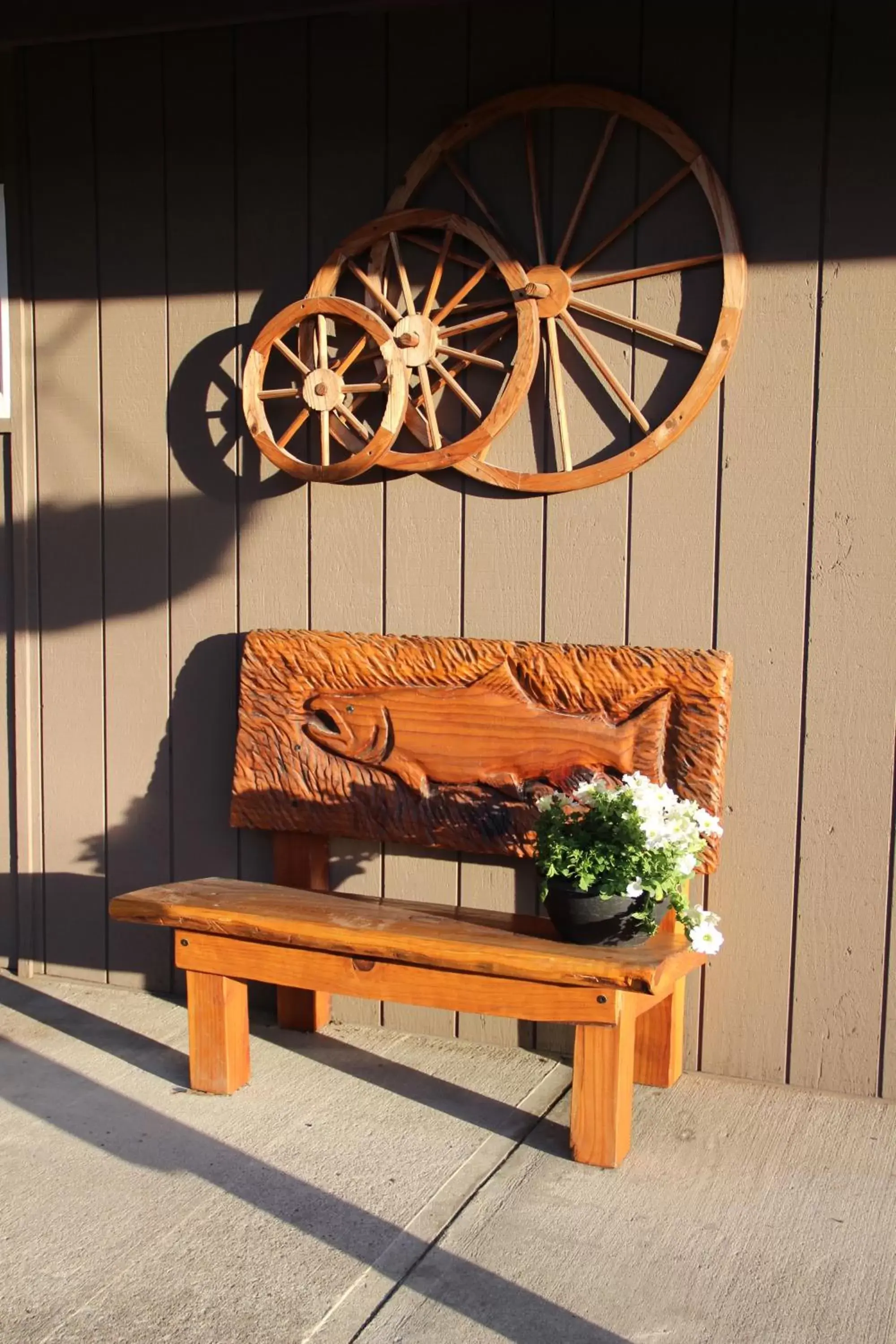 Decorative detail in Chalet Inn