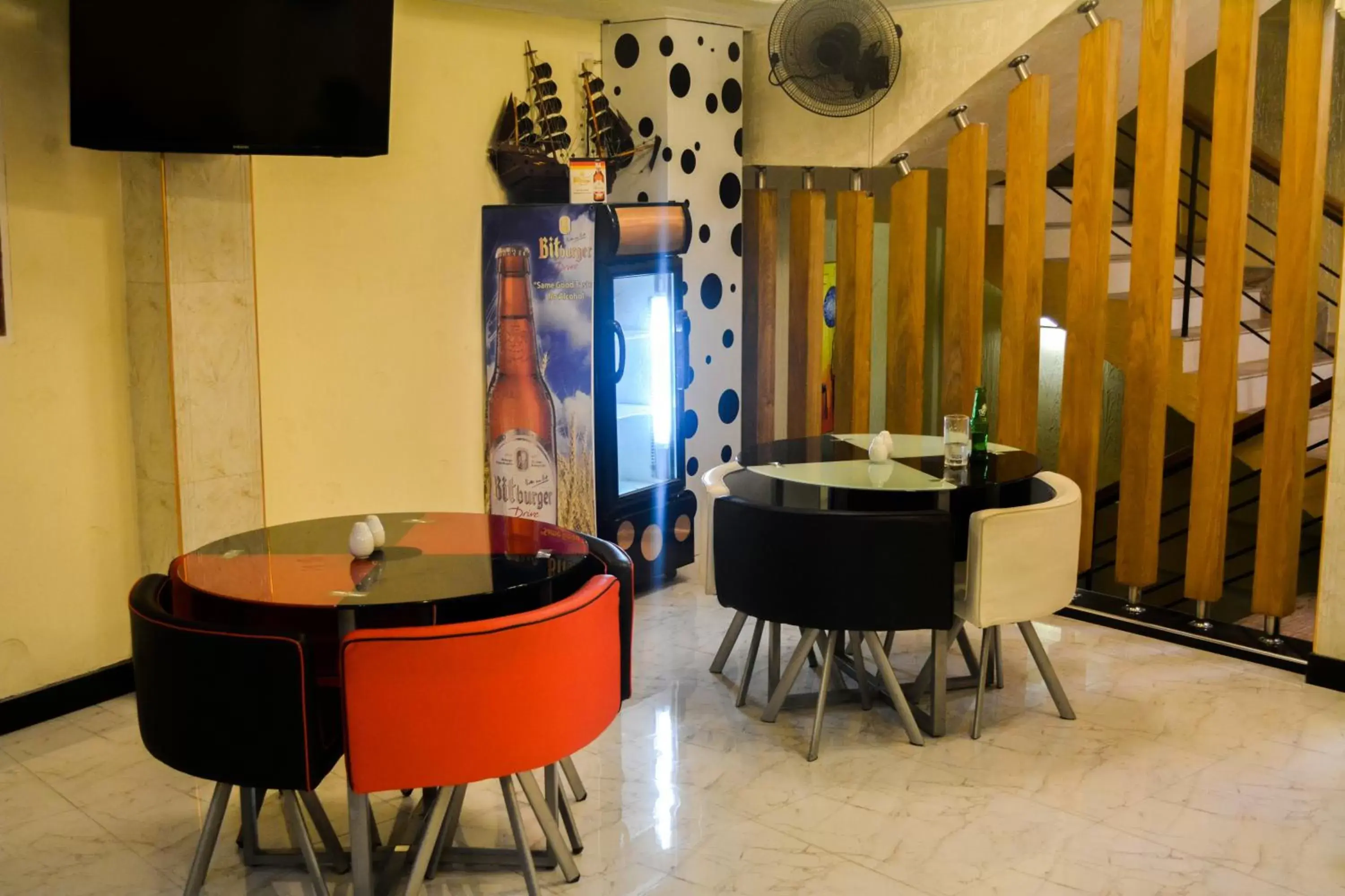 Restaurant/places to eat, Dining Area in Saasha City Hotel