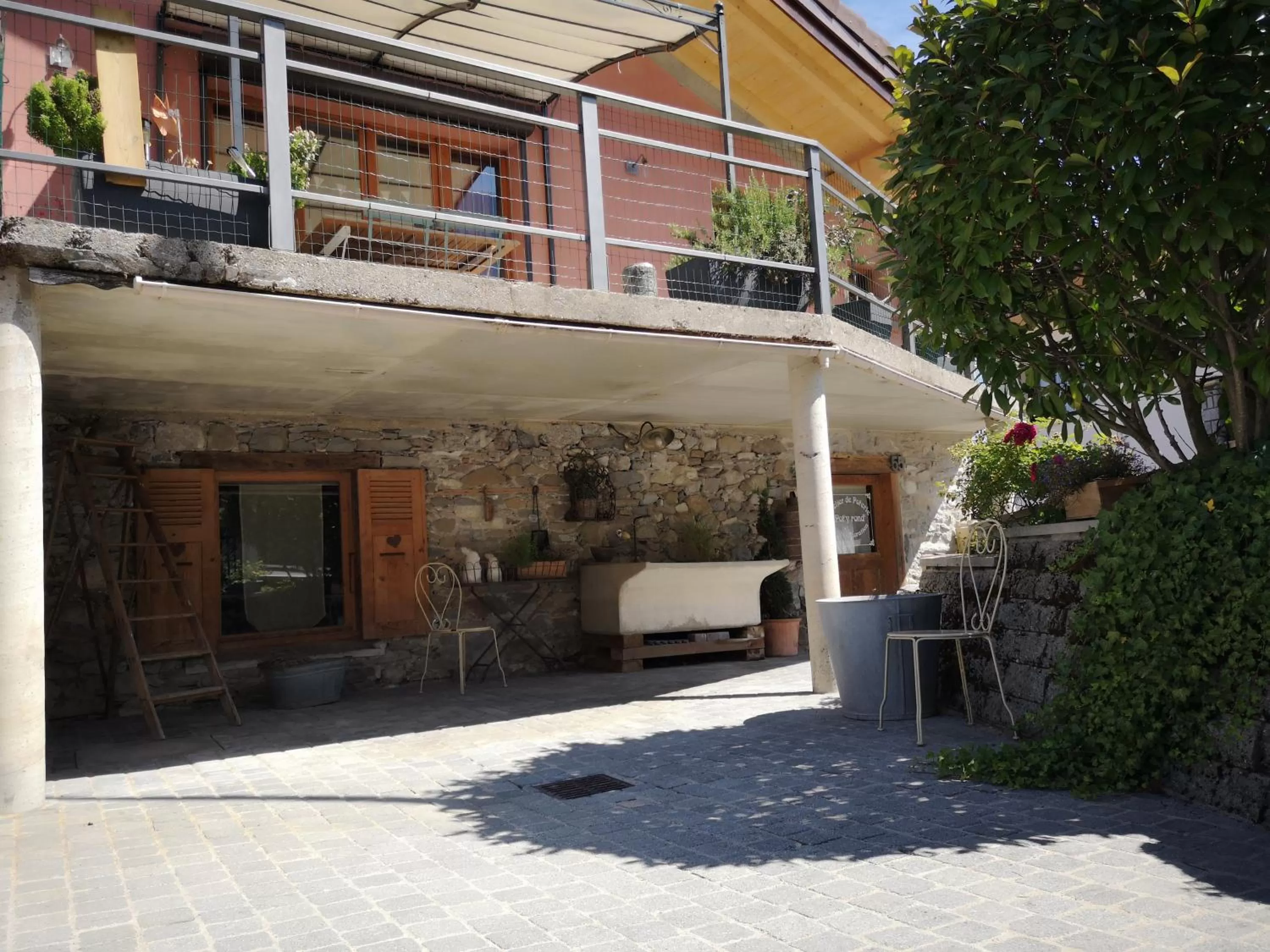 Property building in l'Herbier - chambre d'Hôtes -