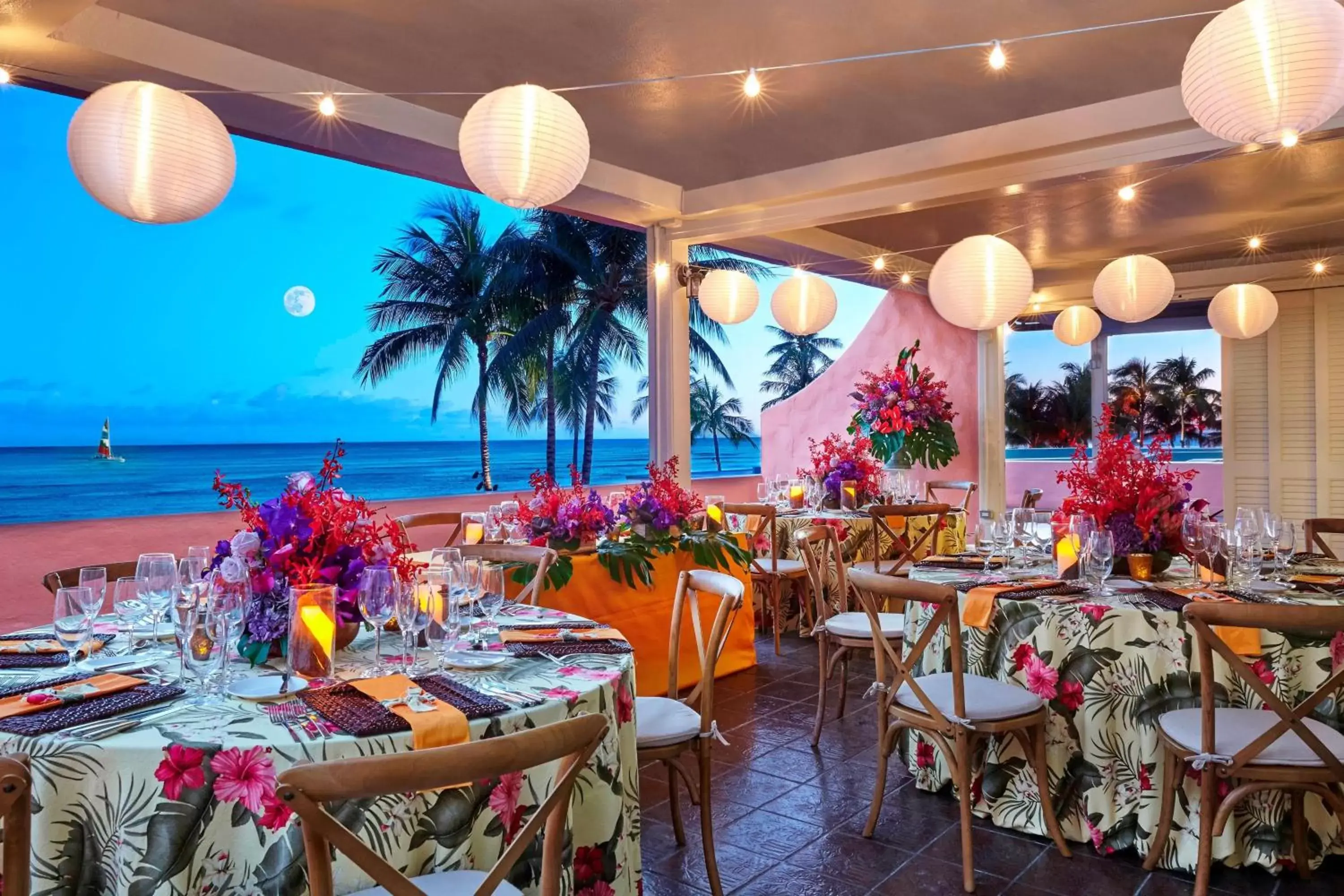 Meeting/conference room, Restaurant/Places to Eat in The Royal Hawaiian, A Luxury Collection Resort, Waikiki