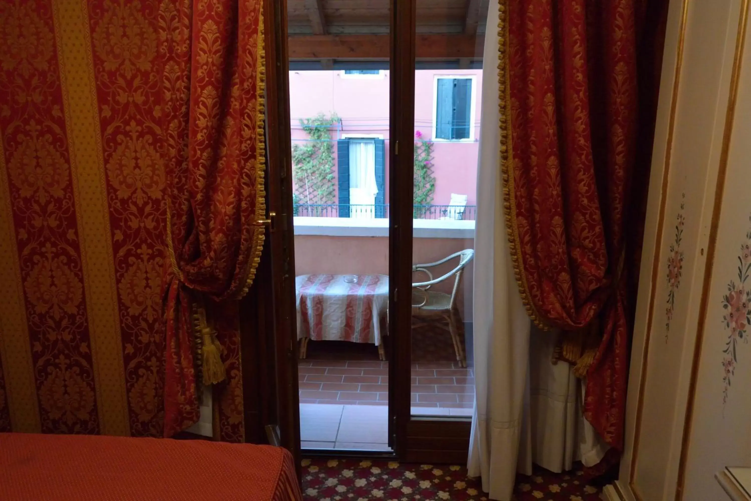 Balcony/Terrace, View in Hotel Belle Arti