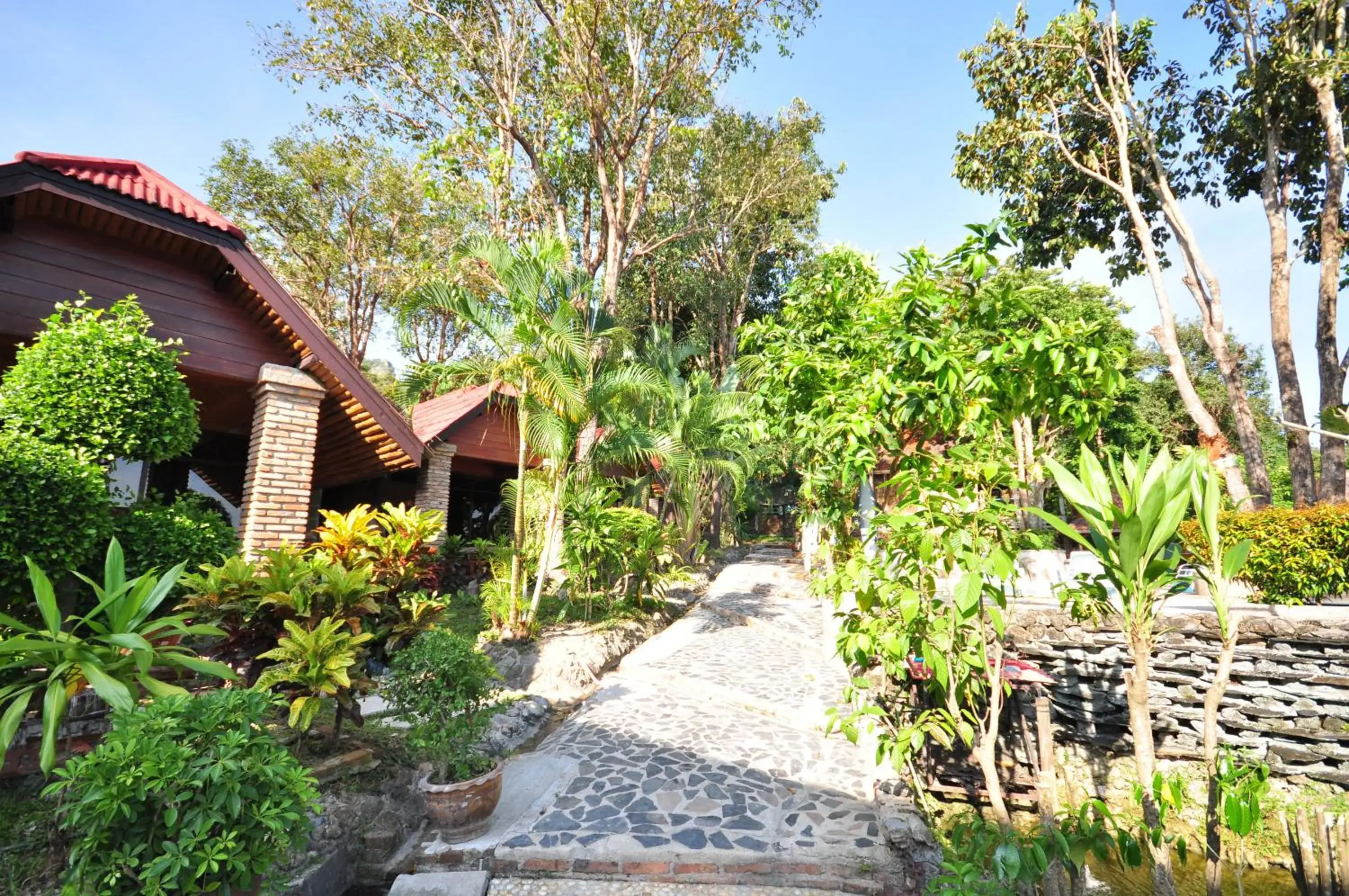 Facade/entrance, Property Building in Railay Viewpoint Resort