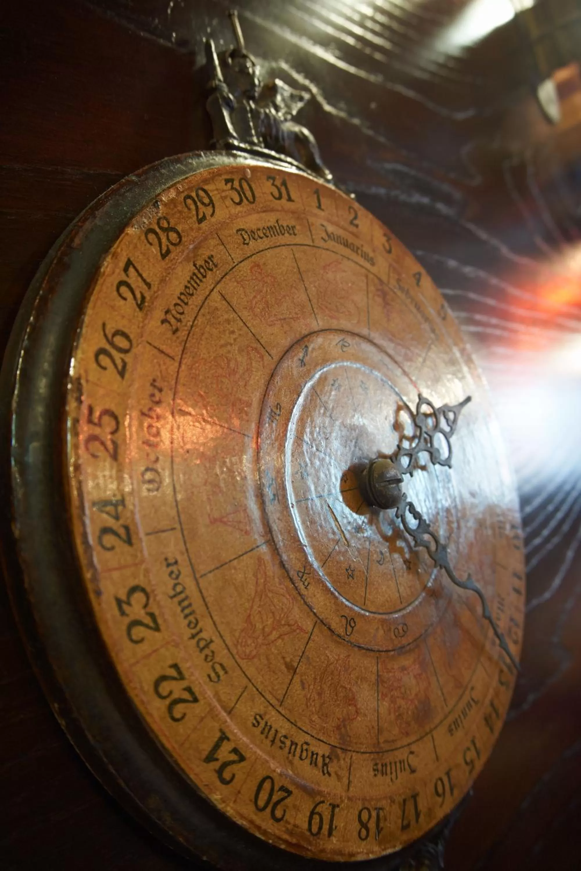 Restaurant/places to eat in Hotel Saturnia & International