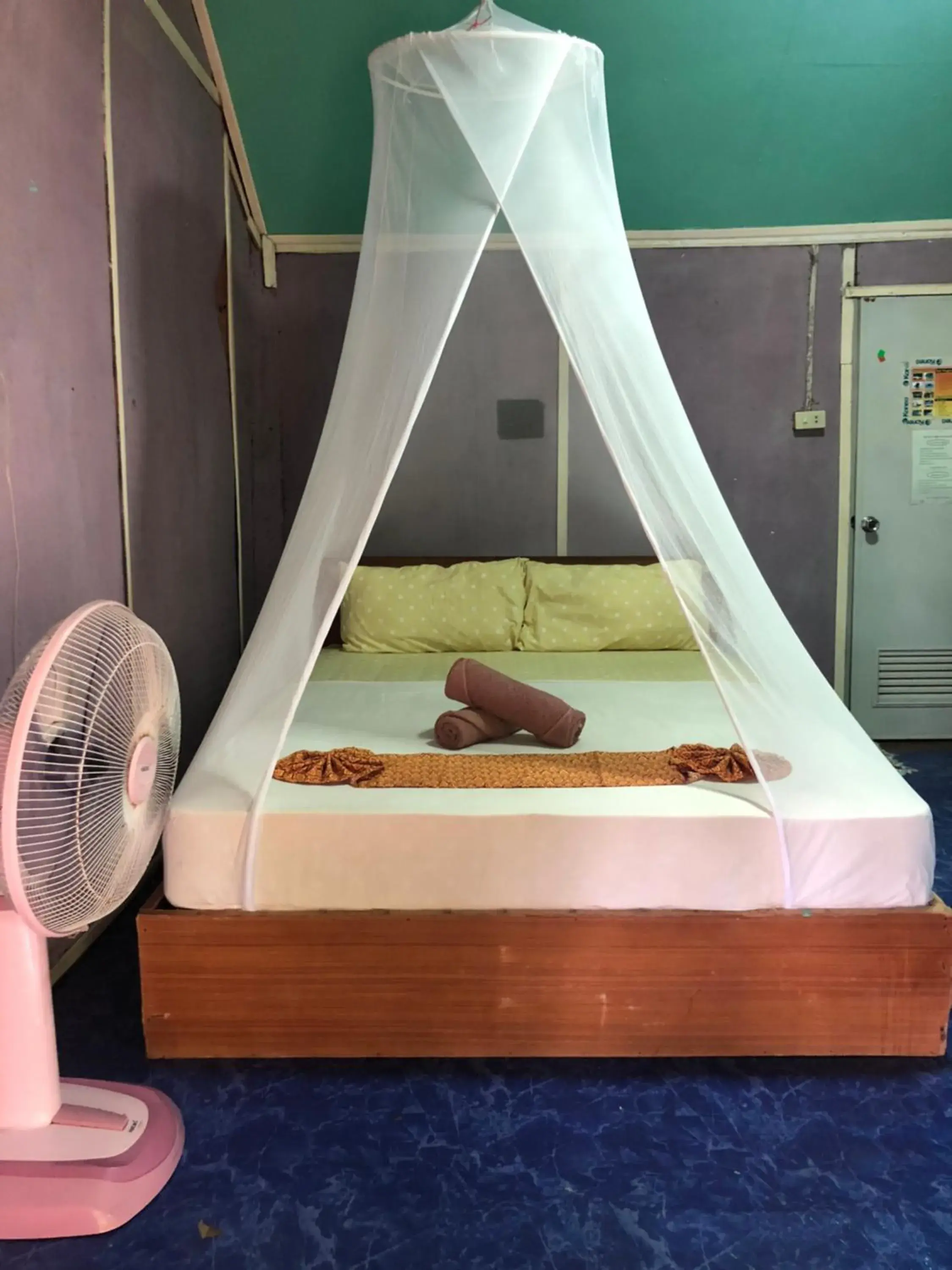Bed in Klong Jark Bungalow (SHA Certified)