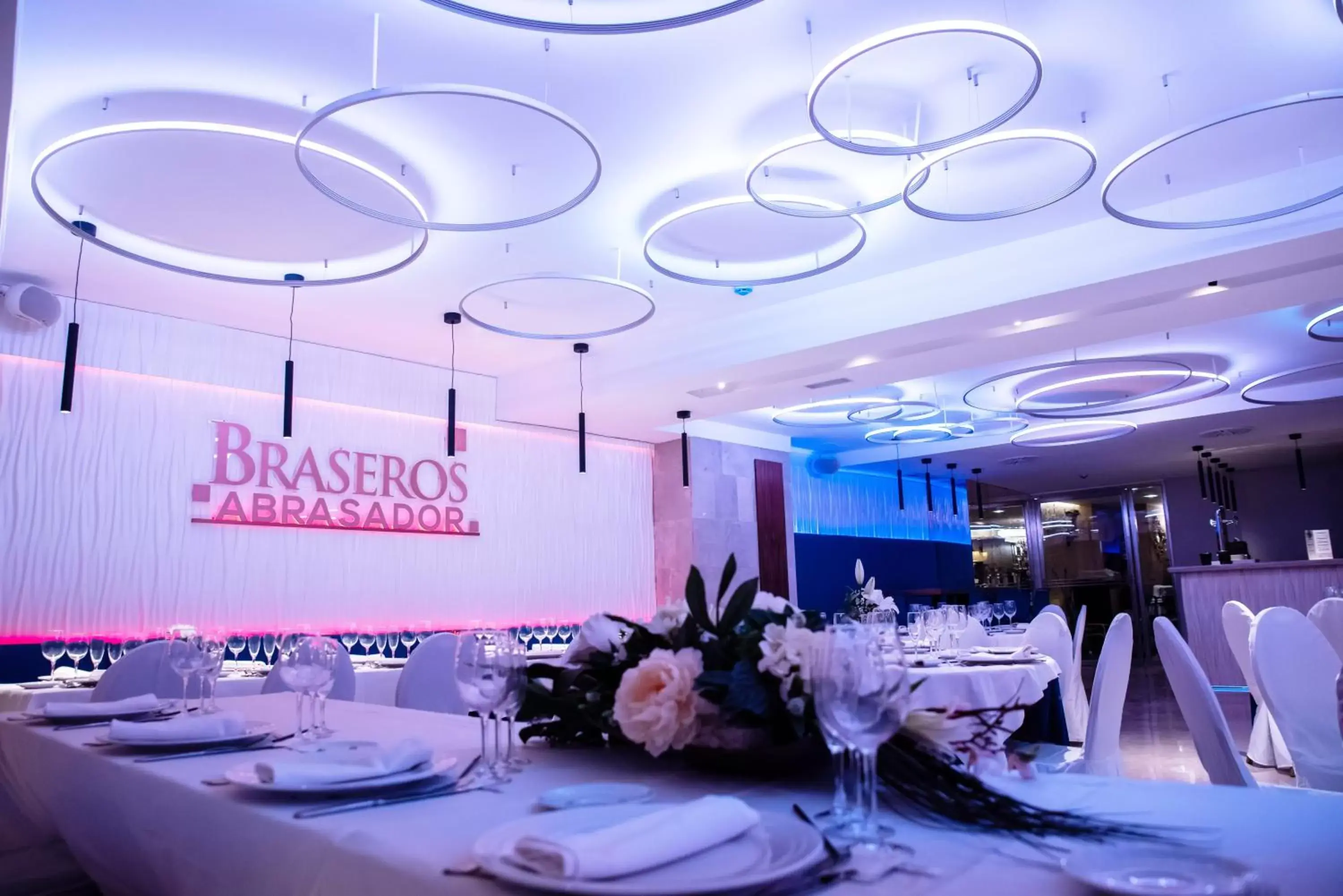 Restaurant/Places to Eat in Hotel Centro Los Braseros