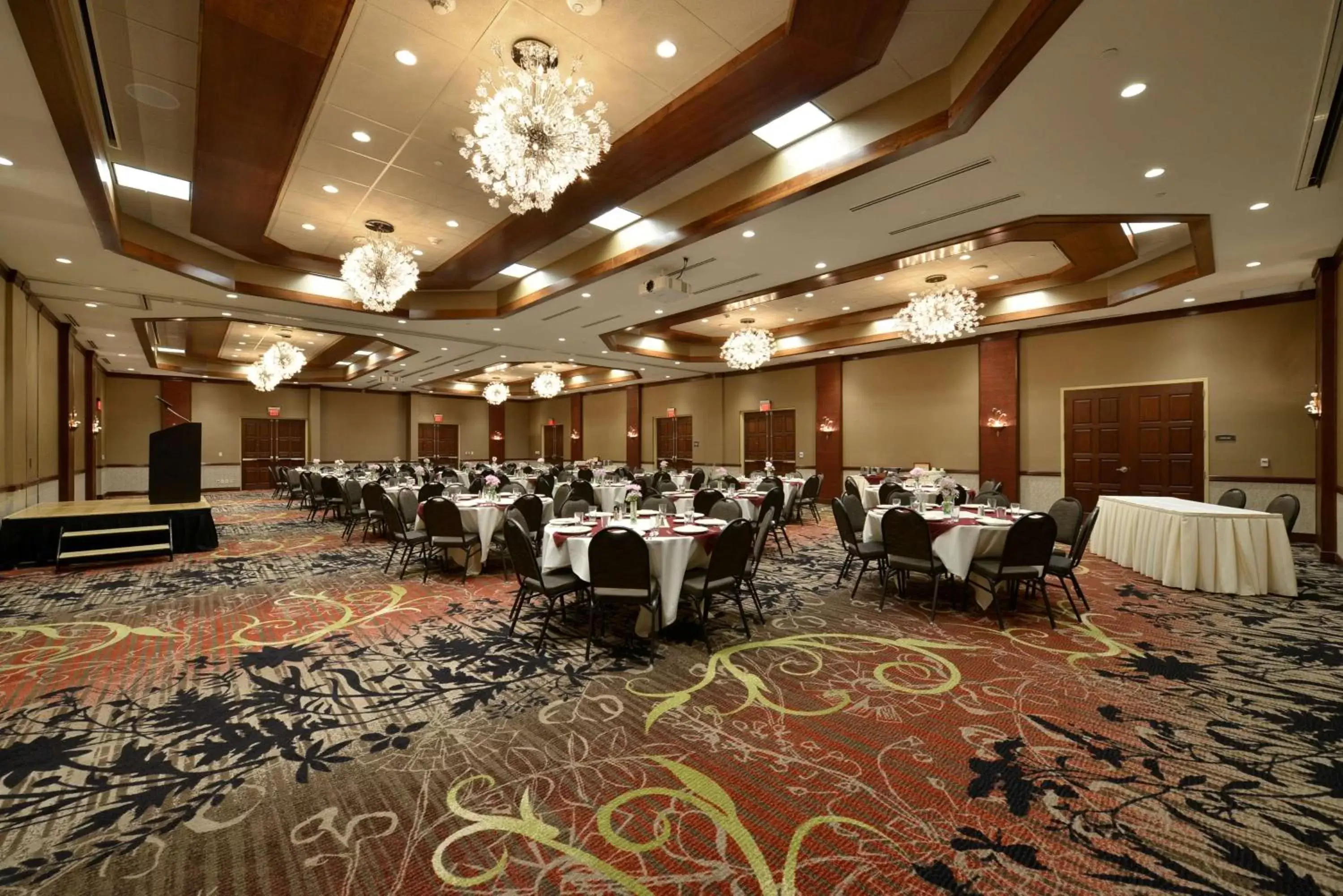 On site, Restaurant/Places to Eat in Best Western Premier Waterfront Hotel & Convention Center