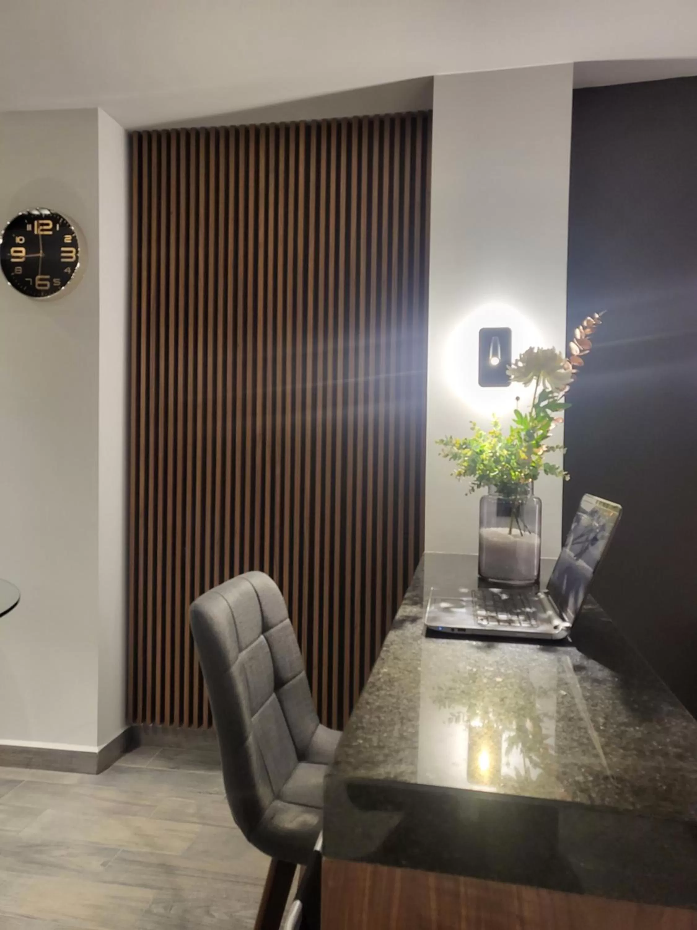 Seating area in Suites MINE