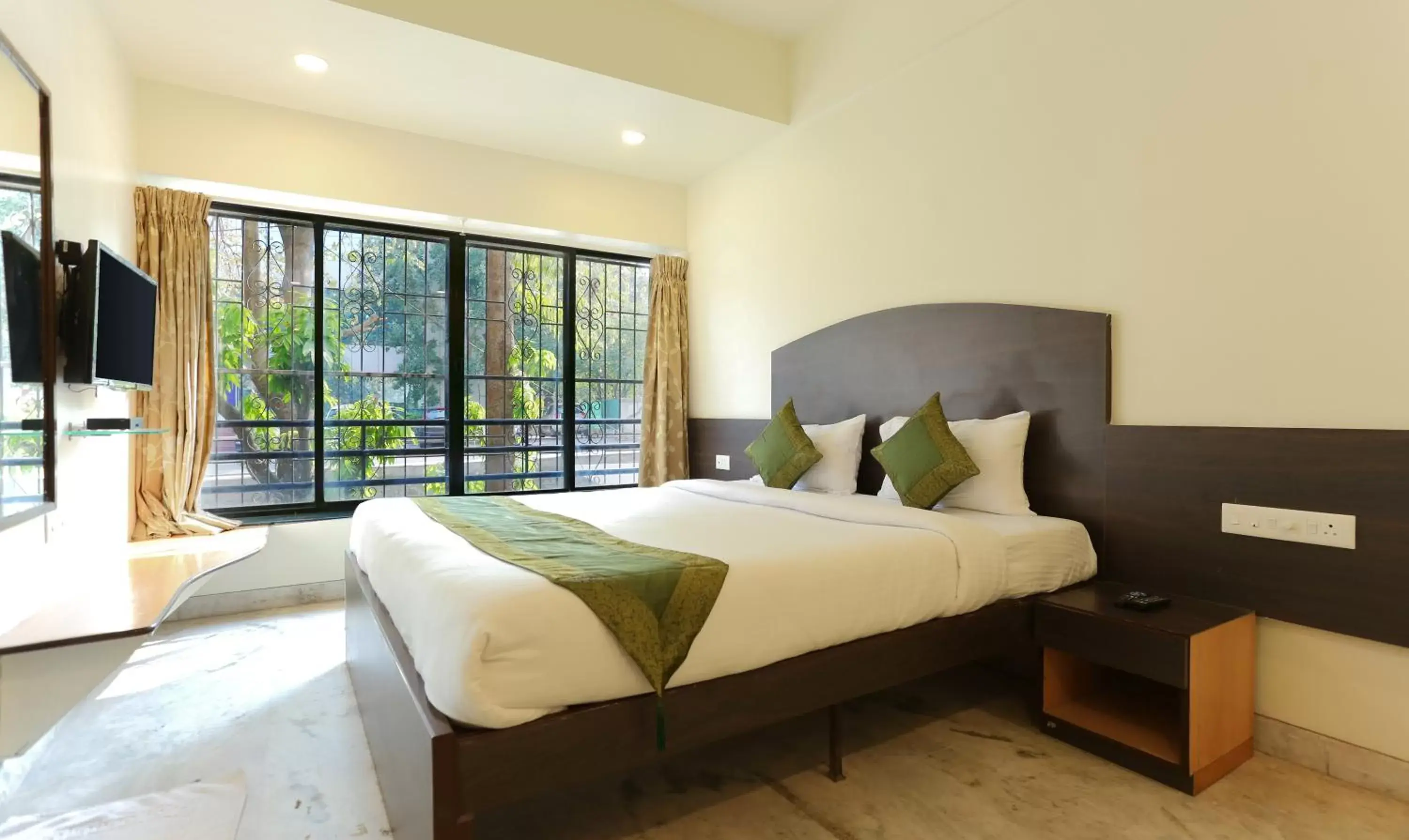 Photo of the whole room, Bed in Itsy Hotels Hill View Ex Photo of the whole room, Bed in Itsy Hotels Hill View Ex