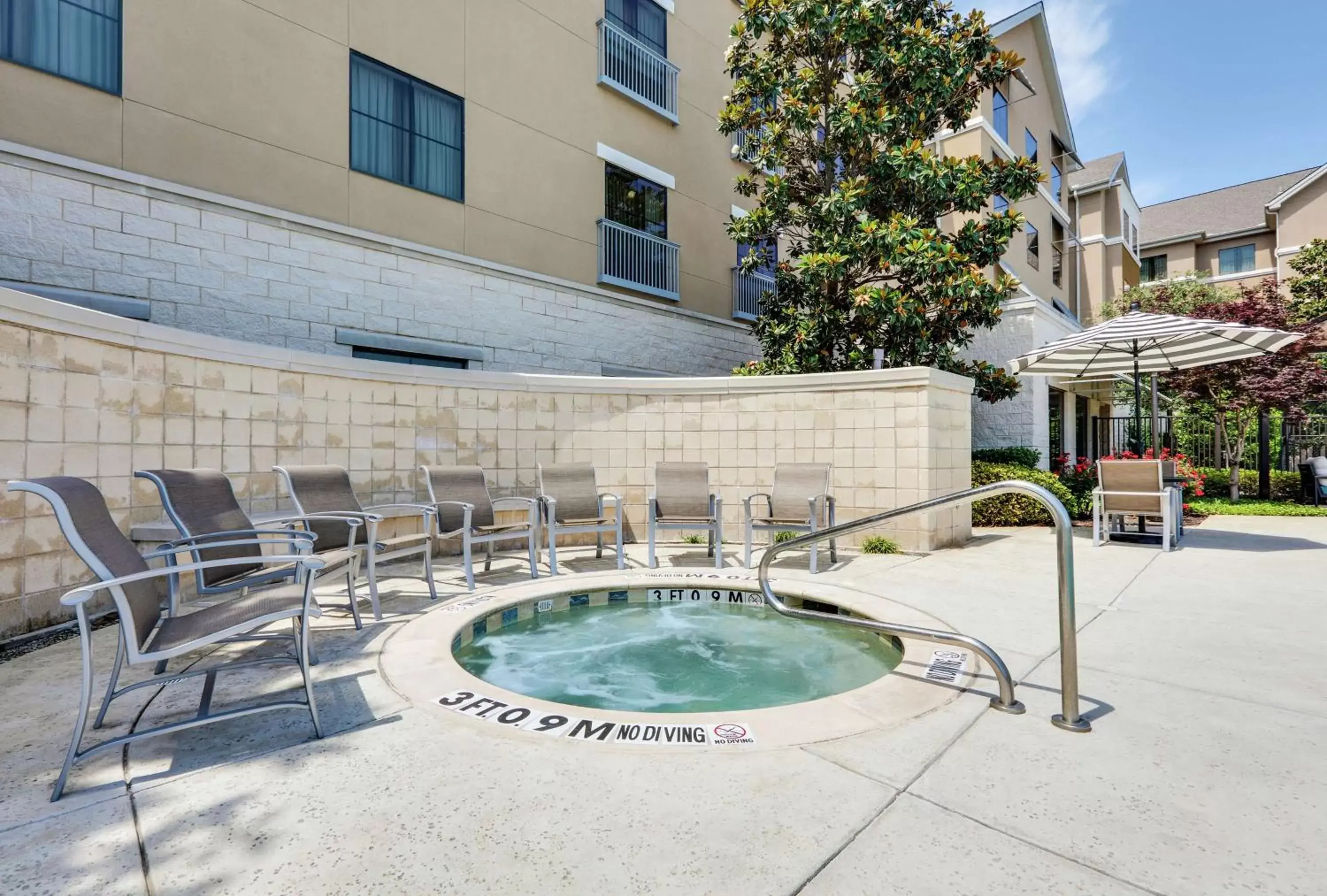 Hot Tub, Swimming Pool in Homewood Suites by Hilton Dallas/Allen
