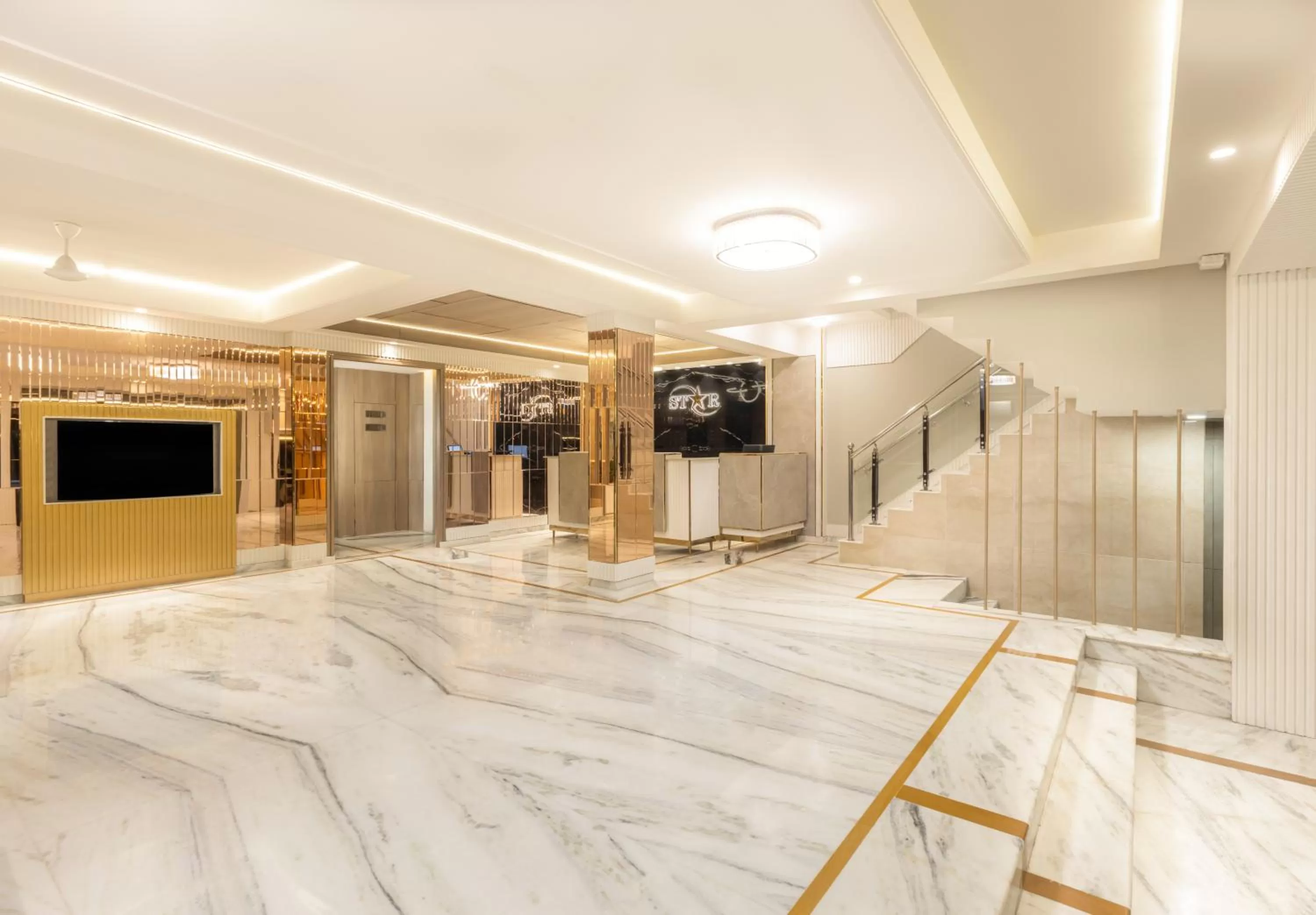Lobby or reception in Hotel Star By Star Group- Near Delhi Airport