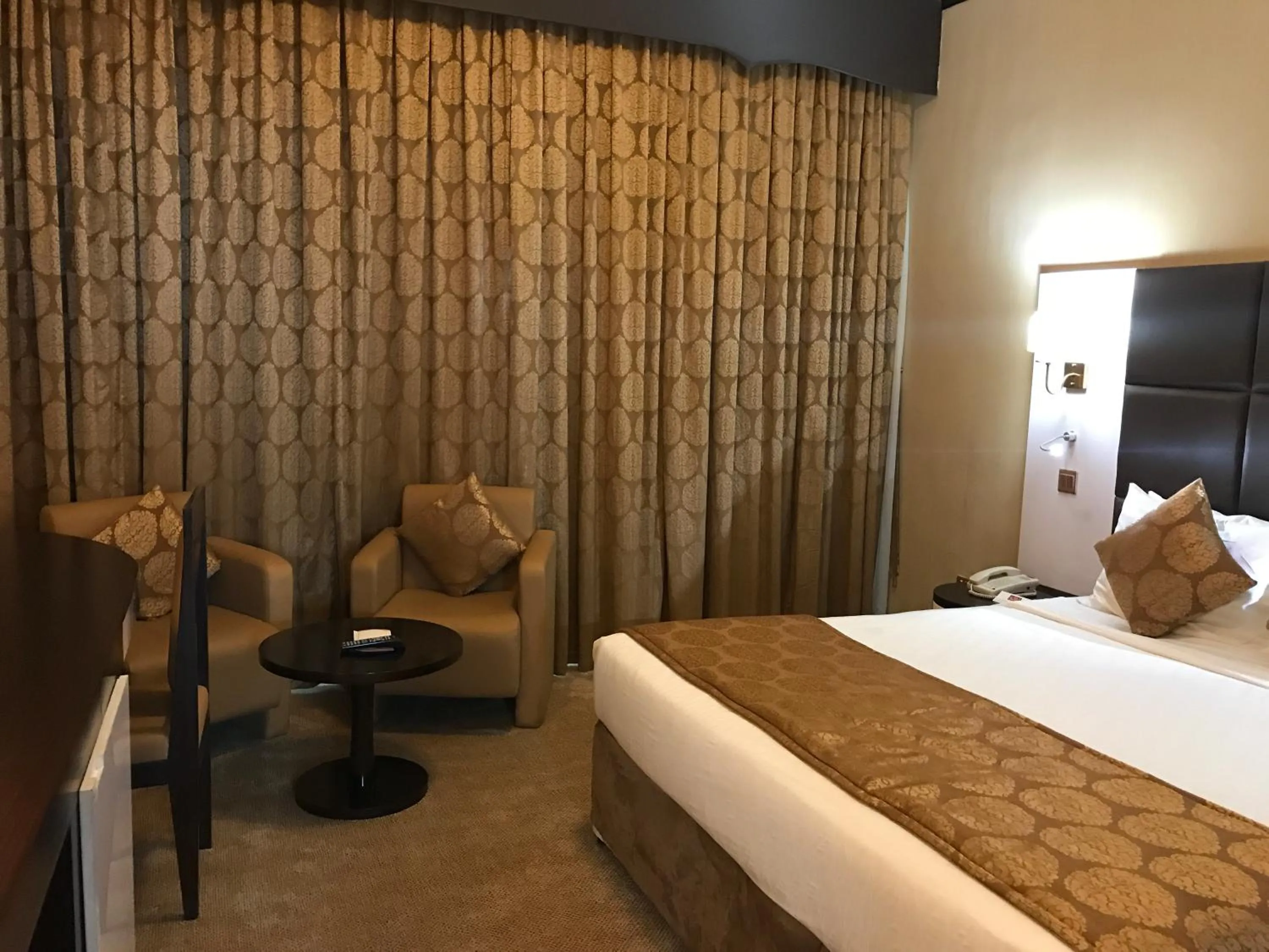 Executive Room in THE PARK HOTEL Formerly Al Jawhara Gardens