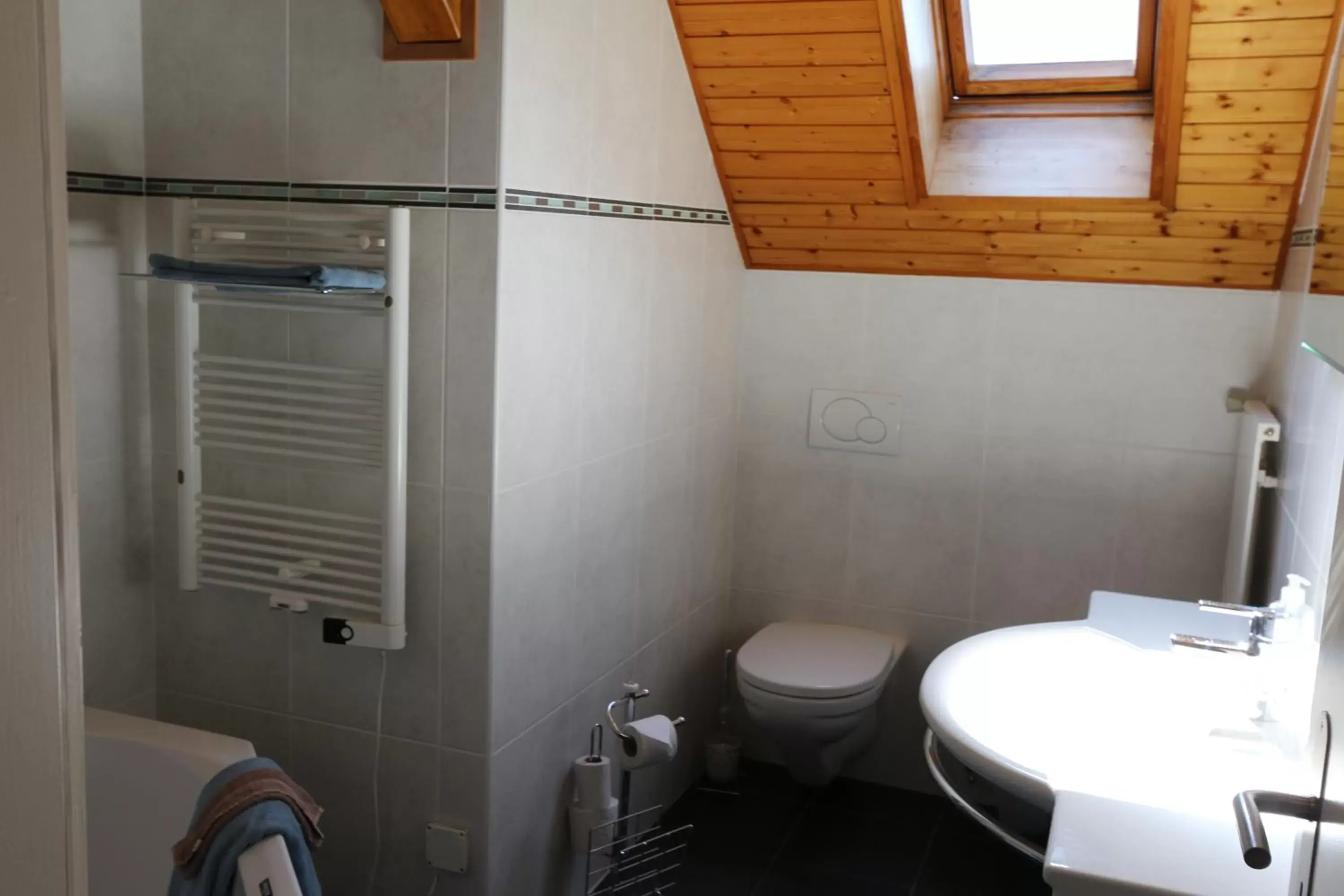 Toilet, Bathroom in Hotel Du Quai