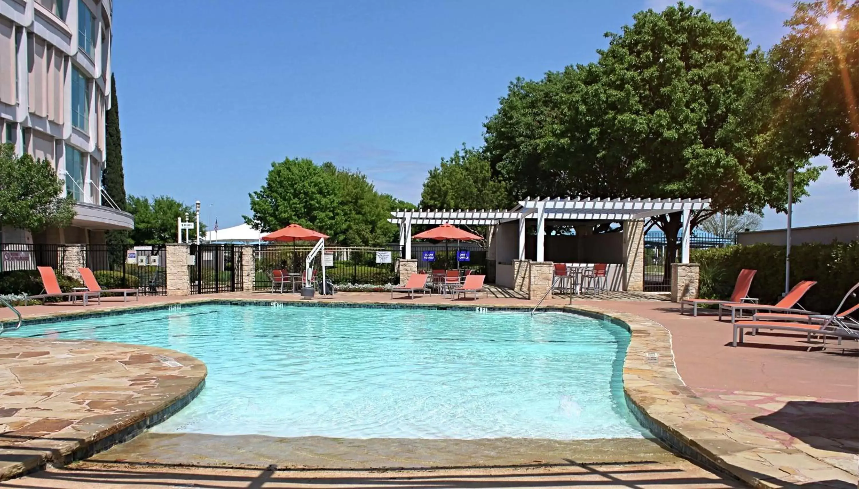 Pool view, Swimming Pool in Hilton Austin Airport