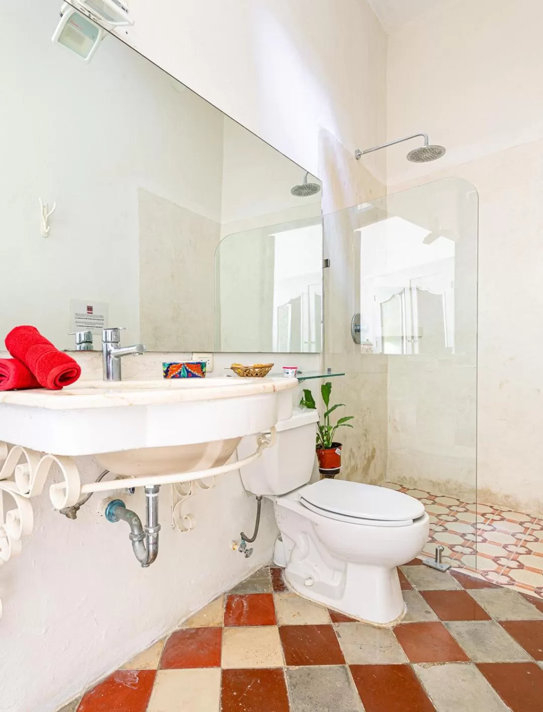 Bathroom in Villa Merida Boutique Hotel