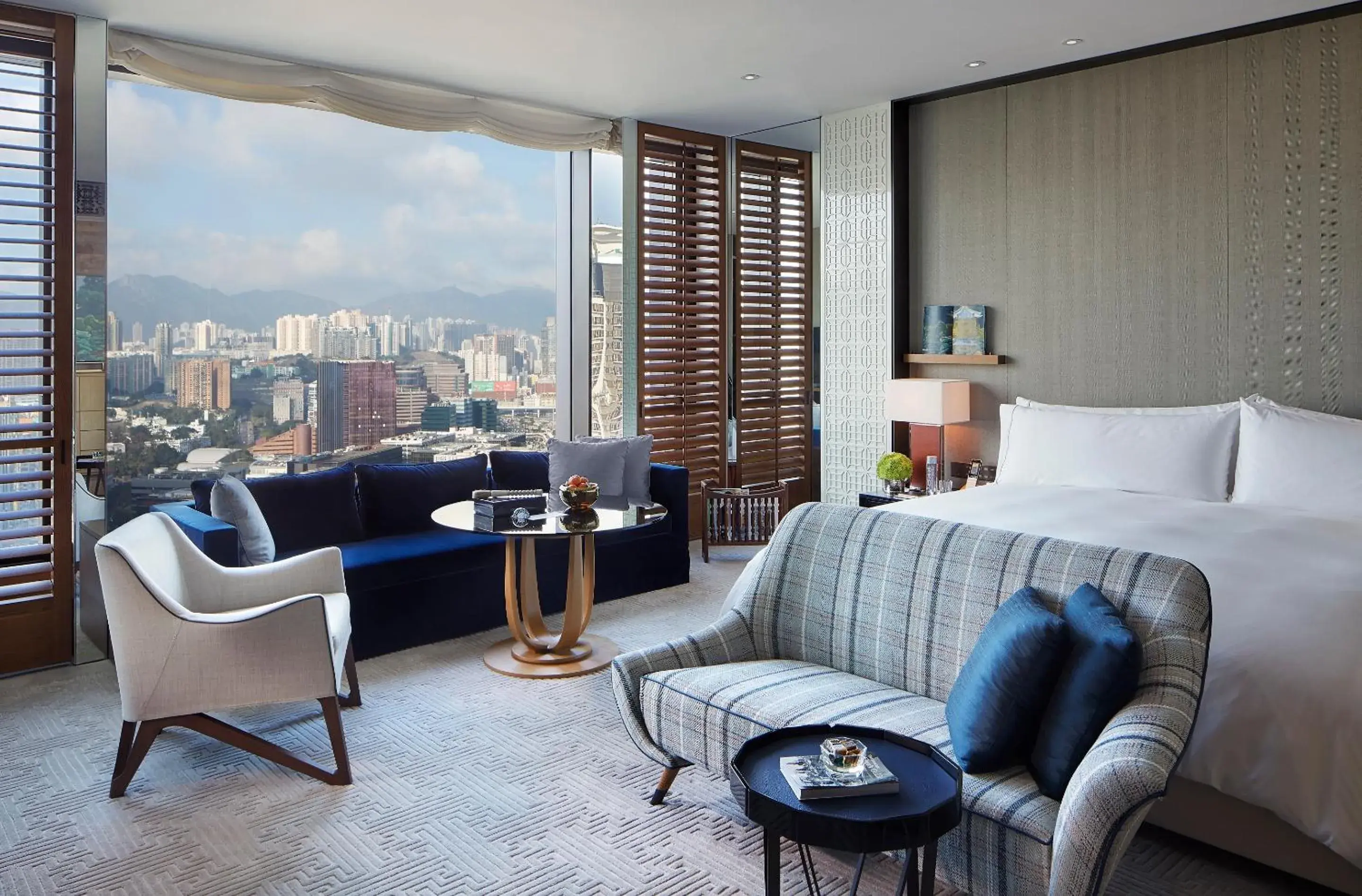 Photo of the whole room in Rosewood Hong Kong