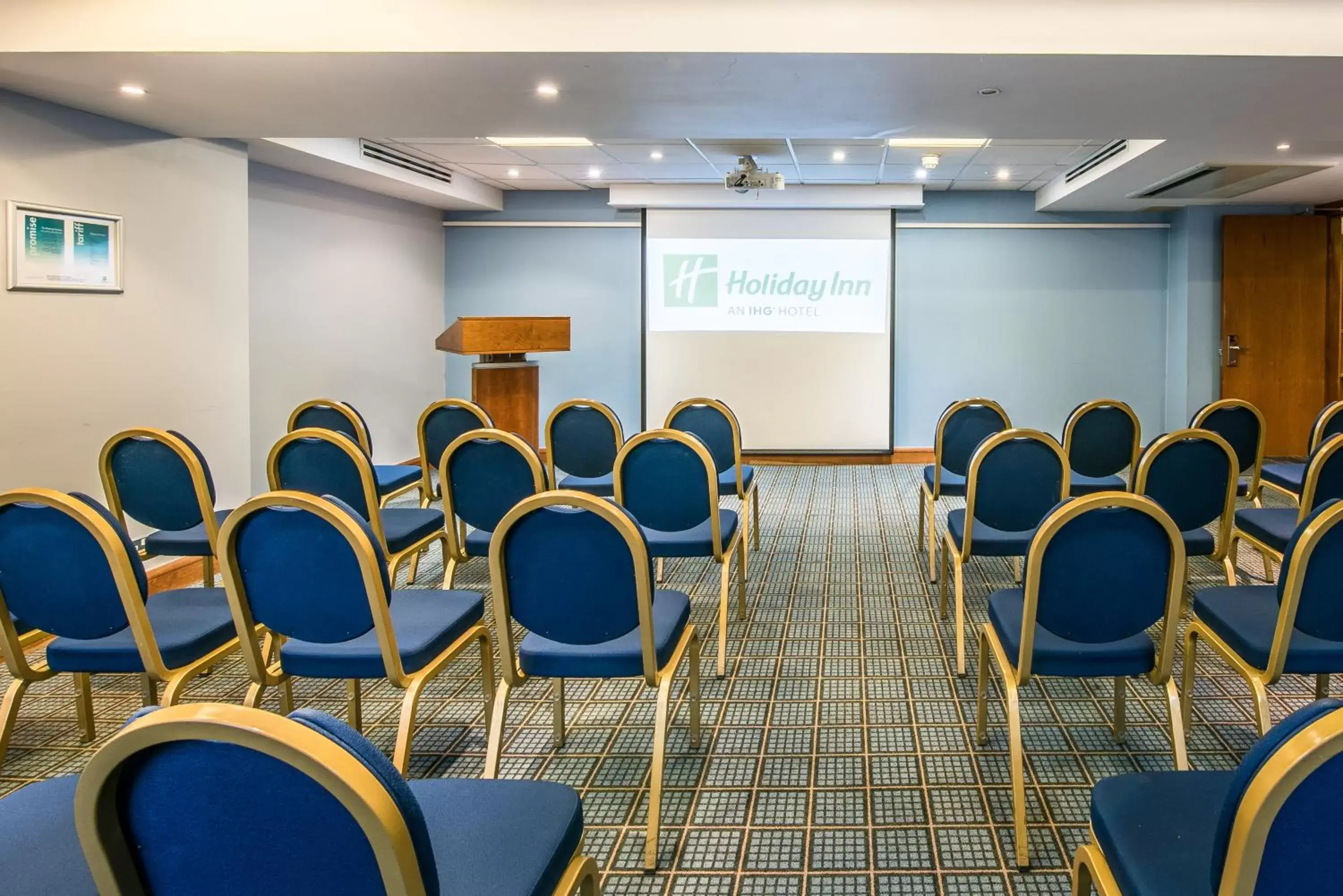 Meeting/conference room in Holiday Inn Cambridge, an IHG Hotel