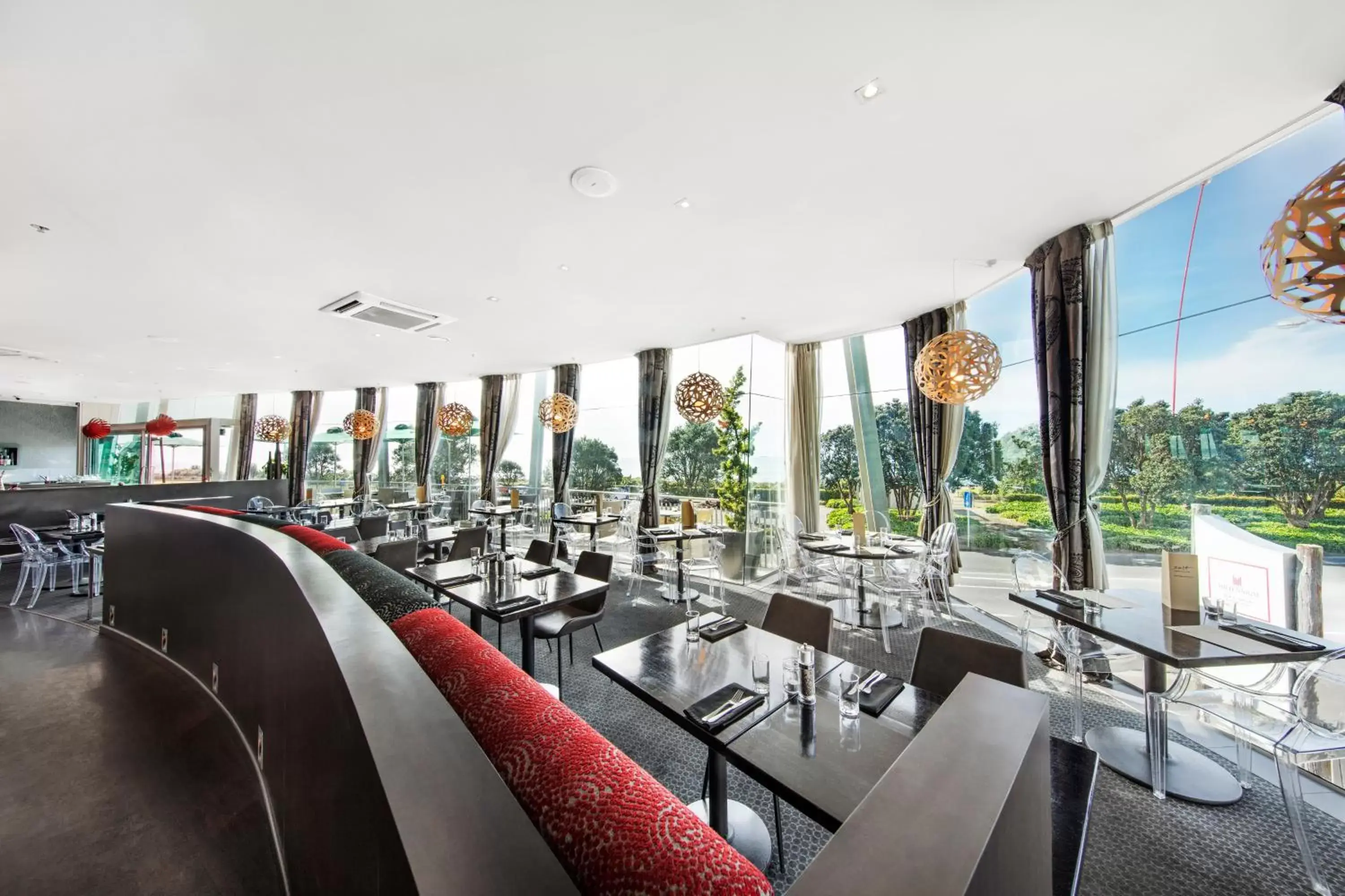 Restaurant/Places to Eat in Millennium Hotel New Plymouth, Waterfront