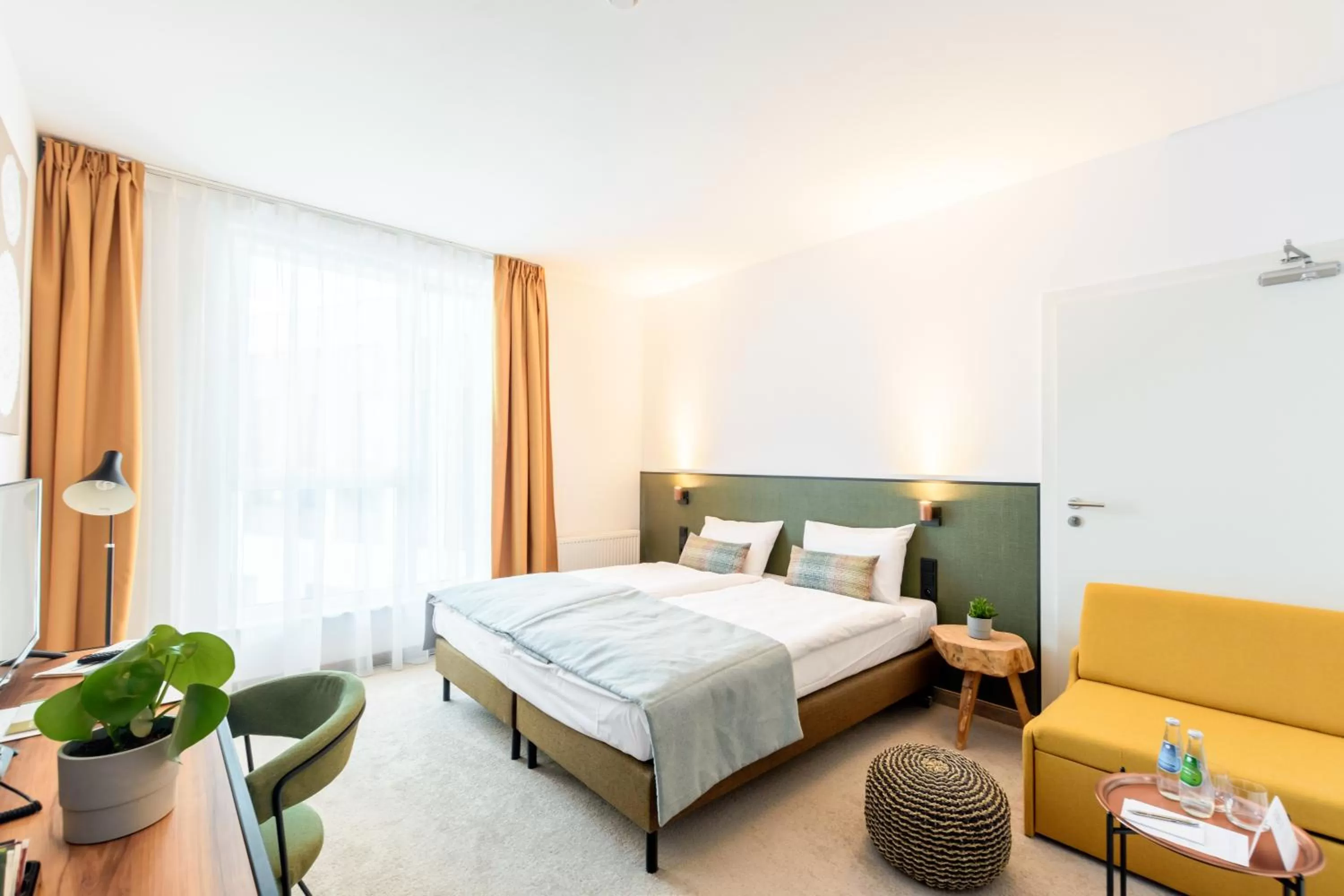 TV and multimedia, Bed in Arche Hotel Lublin