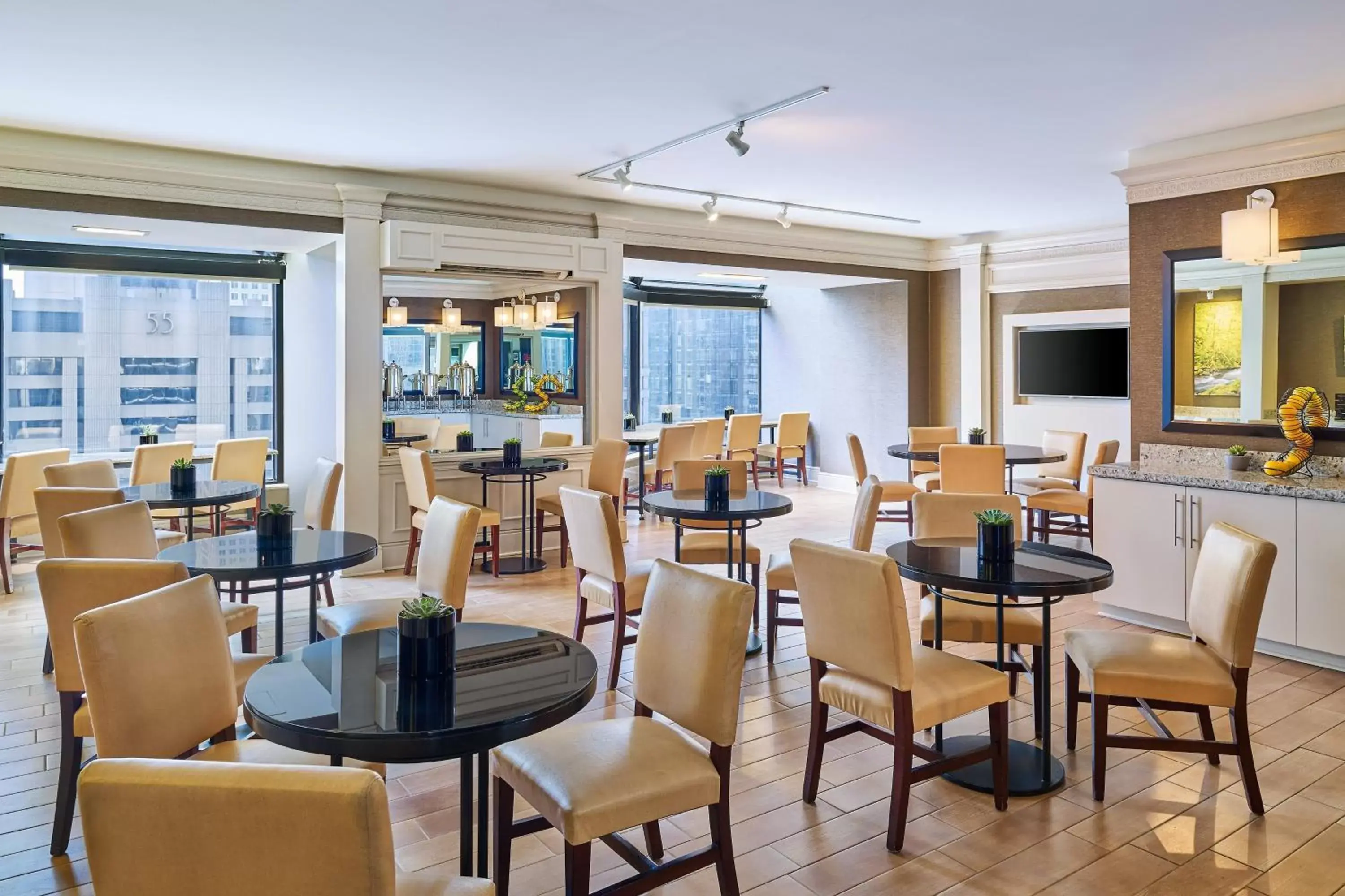Lounge or bar, Restaurant/Places to Eat in The Westin Chicago River North