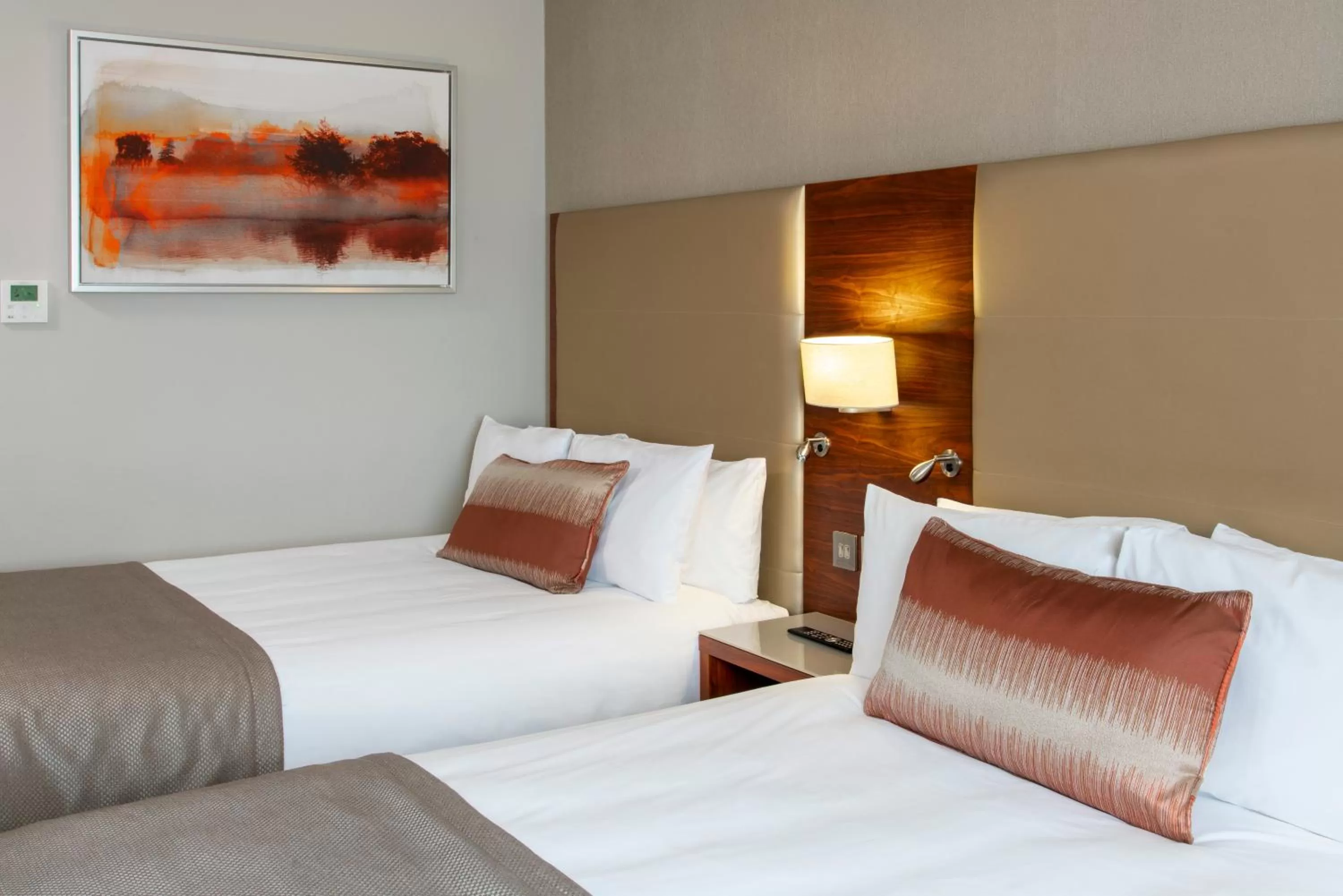 Bedroom, Bed in Crowne Plaza London - Docklands by IHG