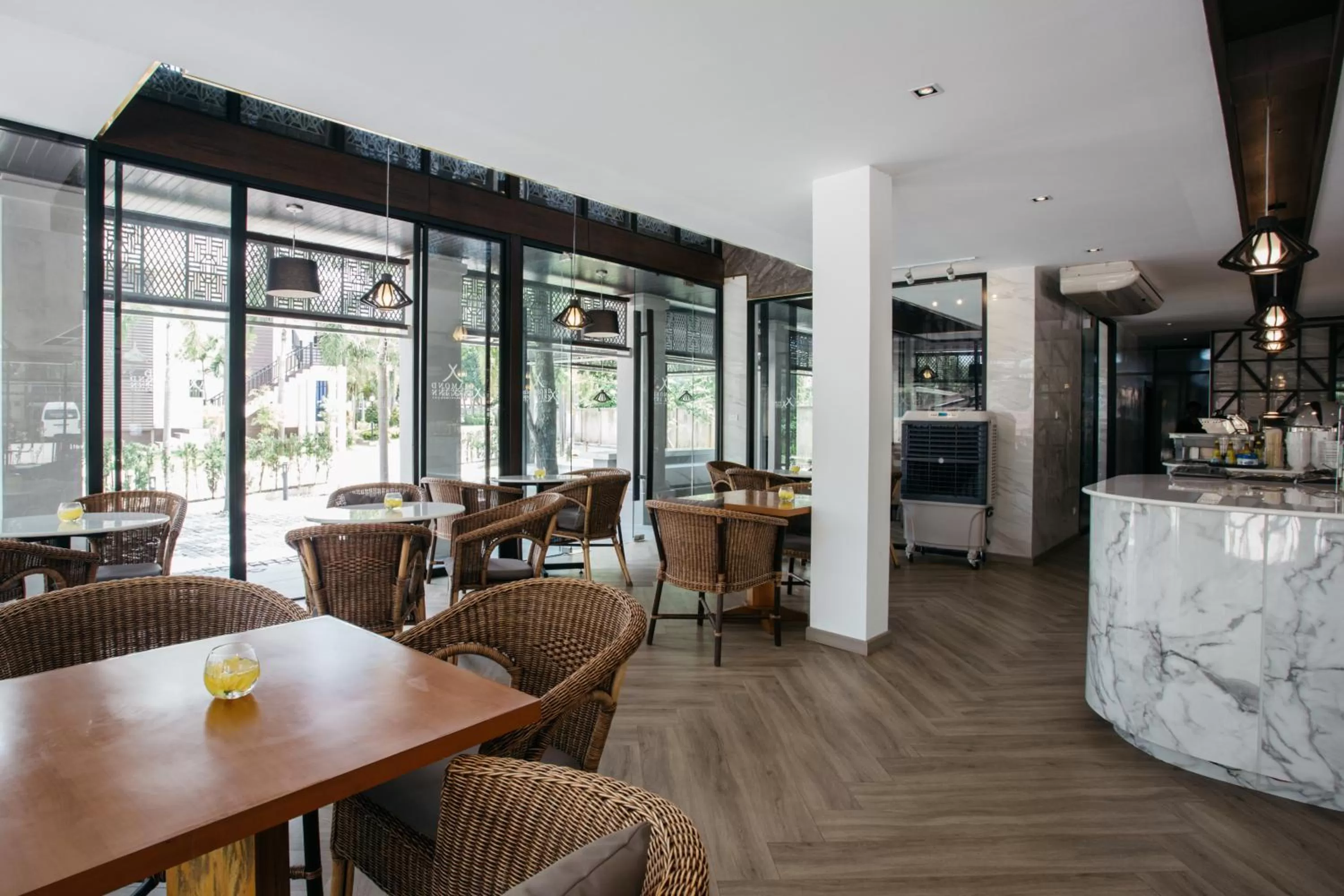 Food and drinks in Diamond Park Inn Chiangrai & Resort