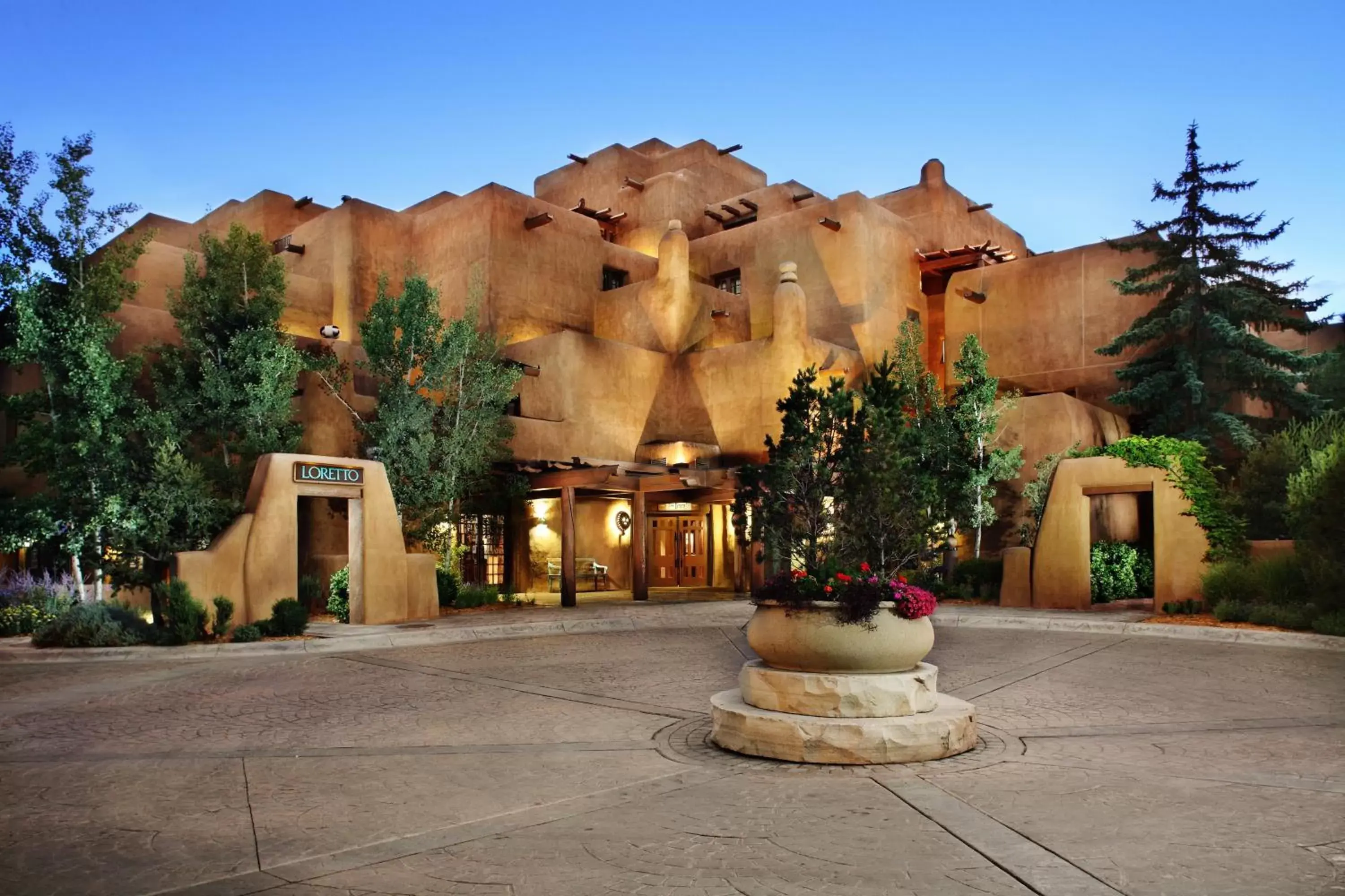 Facade/entrance, Property Building in Inn & Spa at Loretto