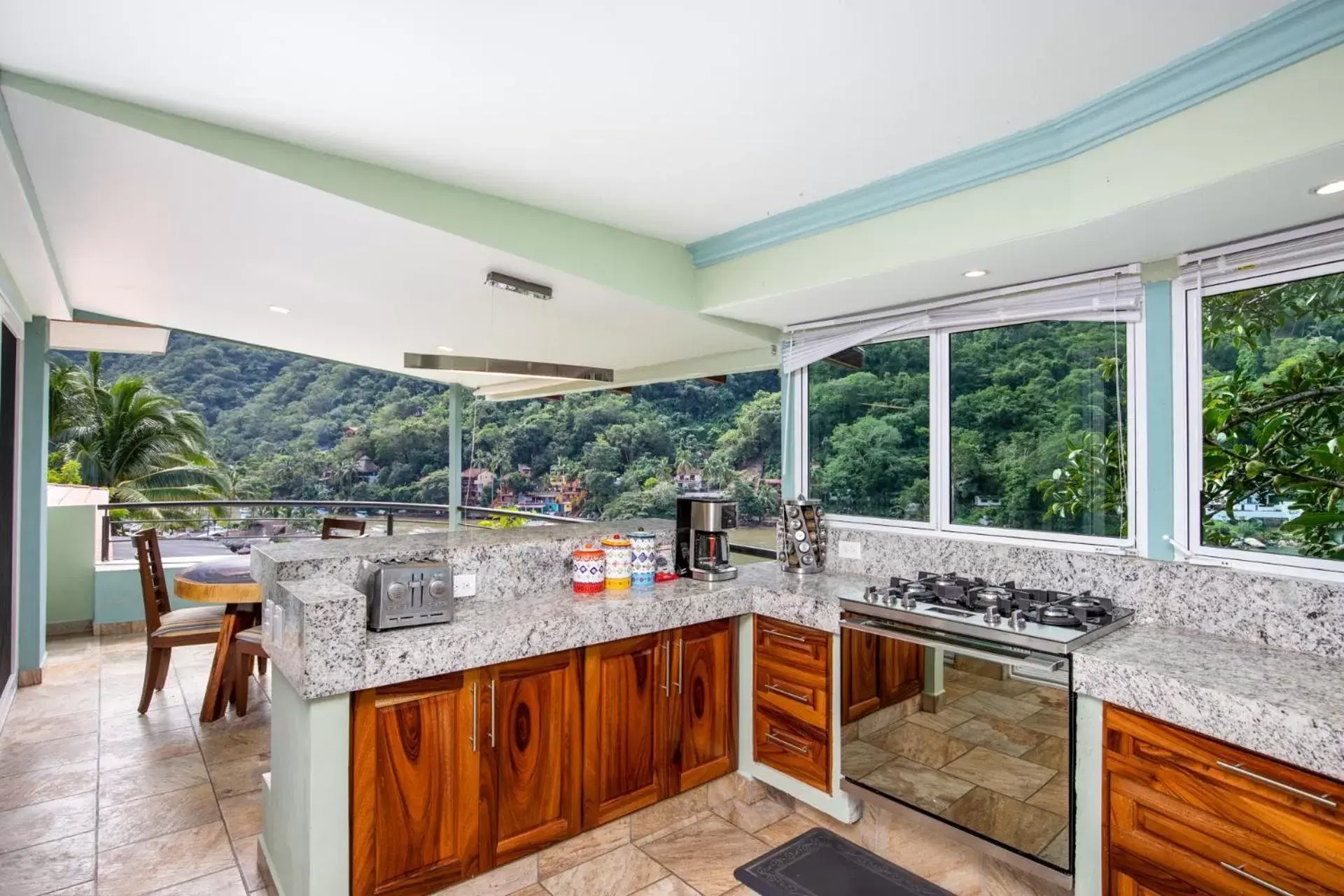 Coffee/tea facilities, Kitchen/Kitchenette in South Shore Villa Armonia Luxury Boutique