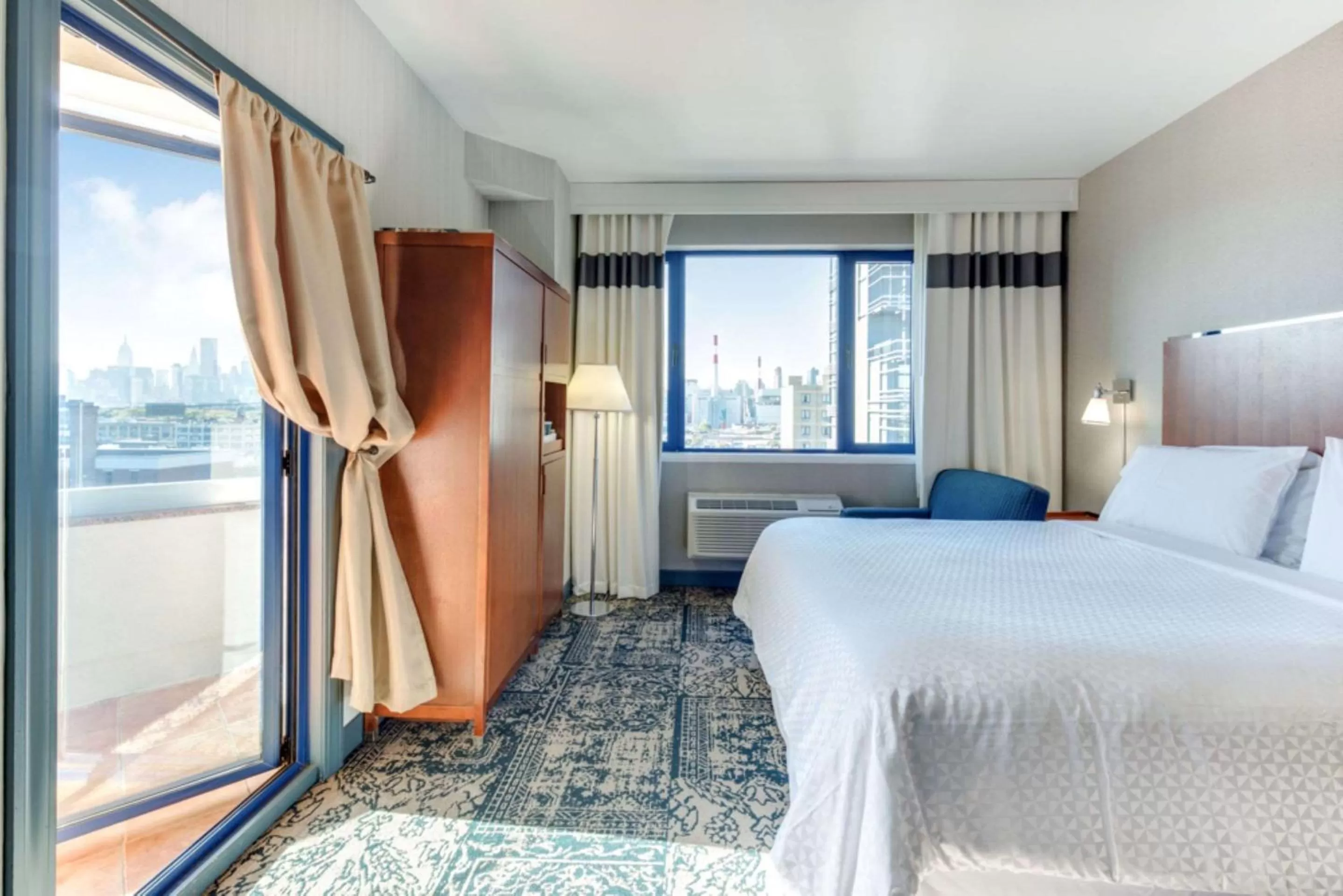 Bedroom, Bed in Vista LIC Hotel, Premier Collection by Best Western