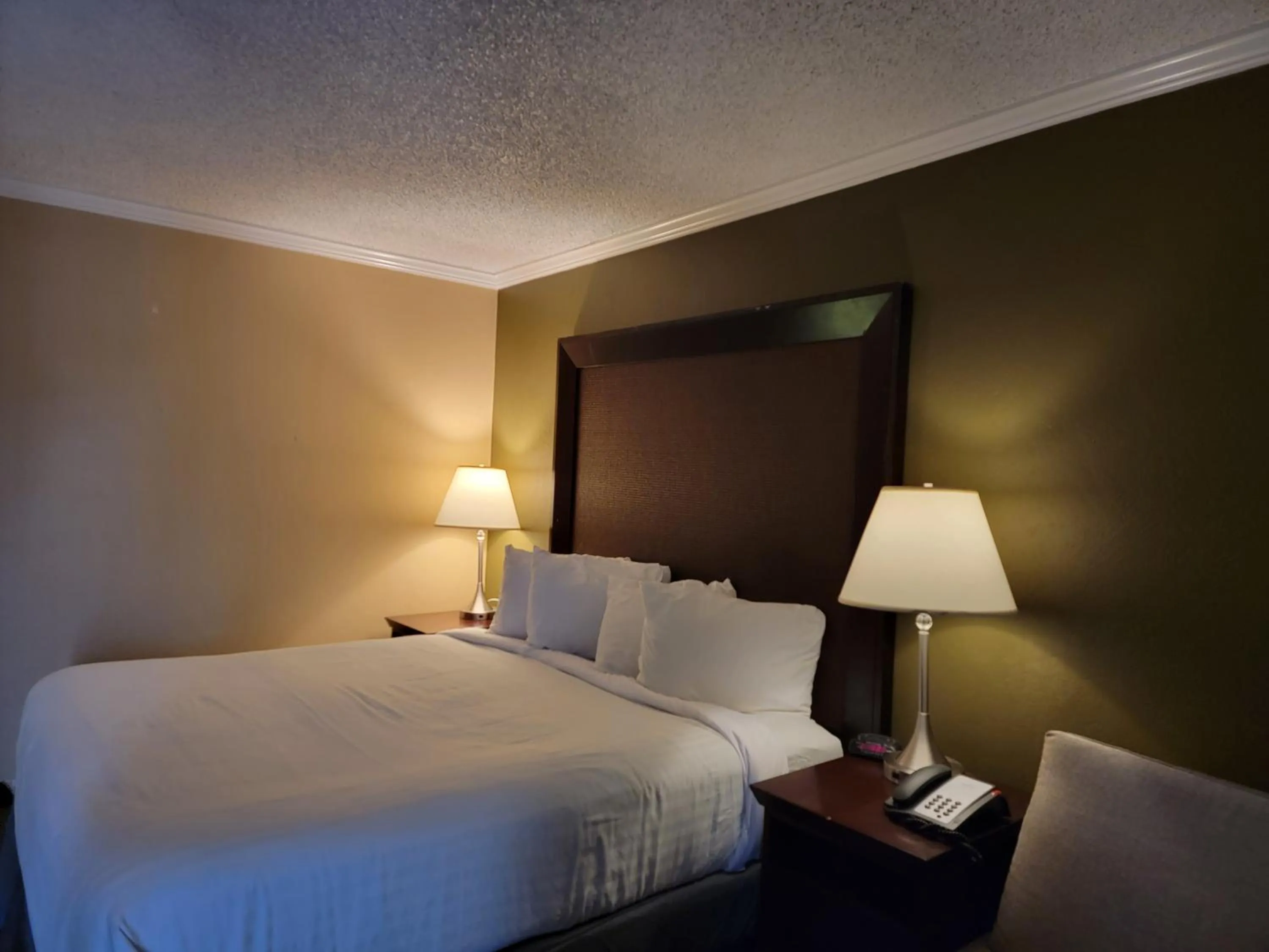 Bedroom, Bed in Extend-a-Suites - Extended Stay, I-40 Amarillo West