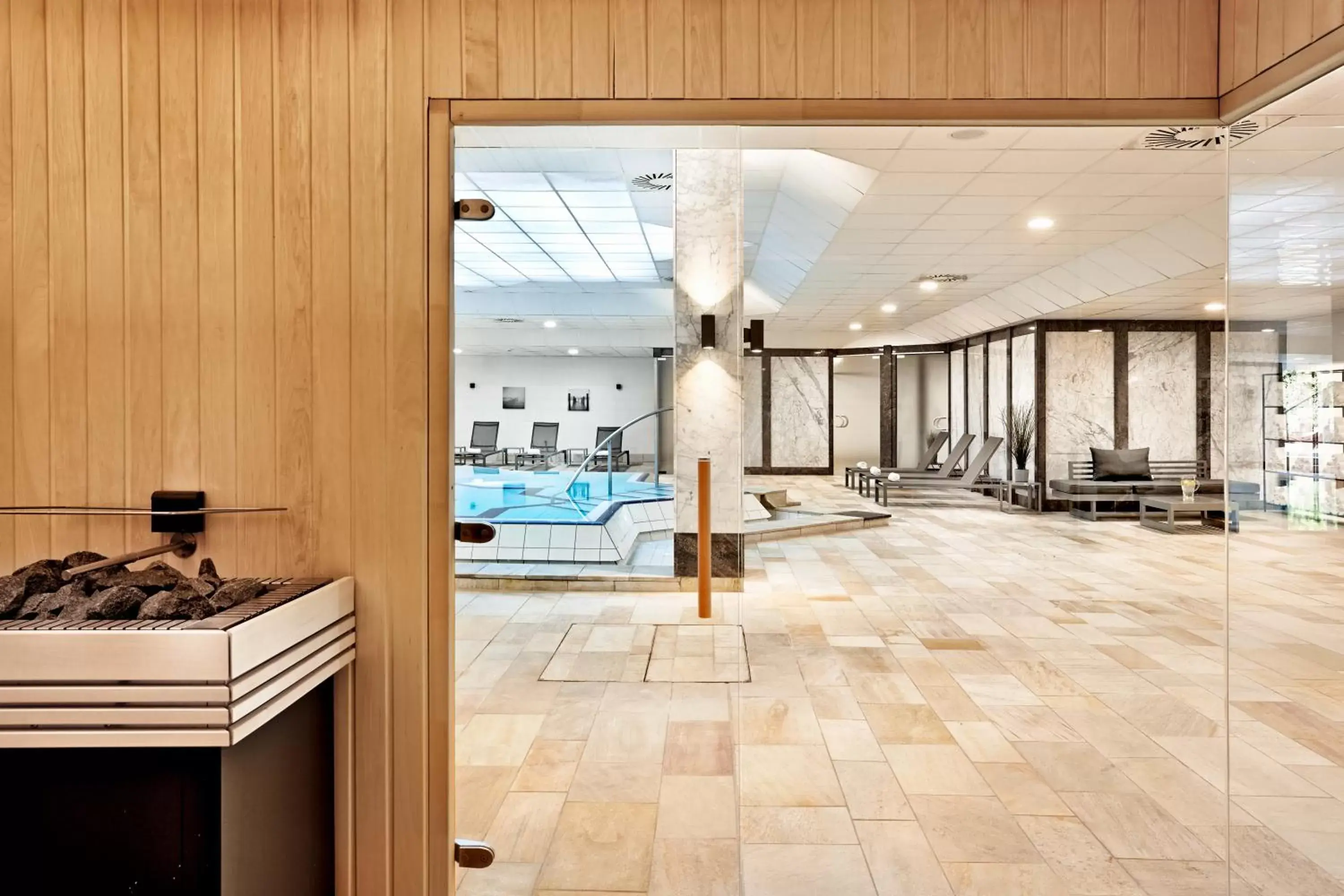 Spa and wellness centre/facilities in H+ Hotel Wiesbaden Niedernhausen