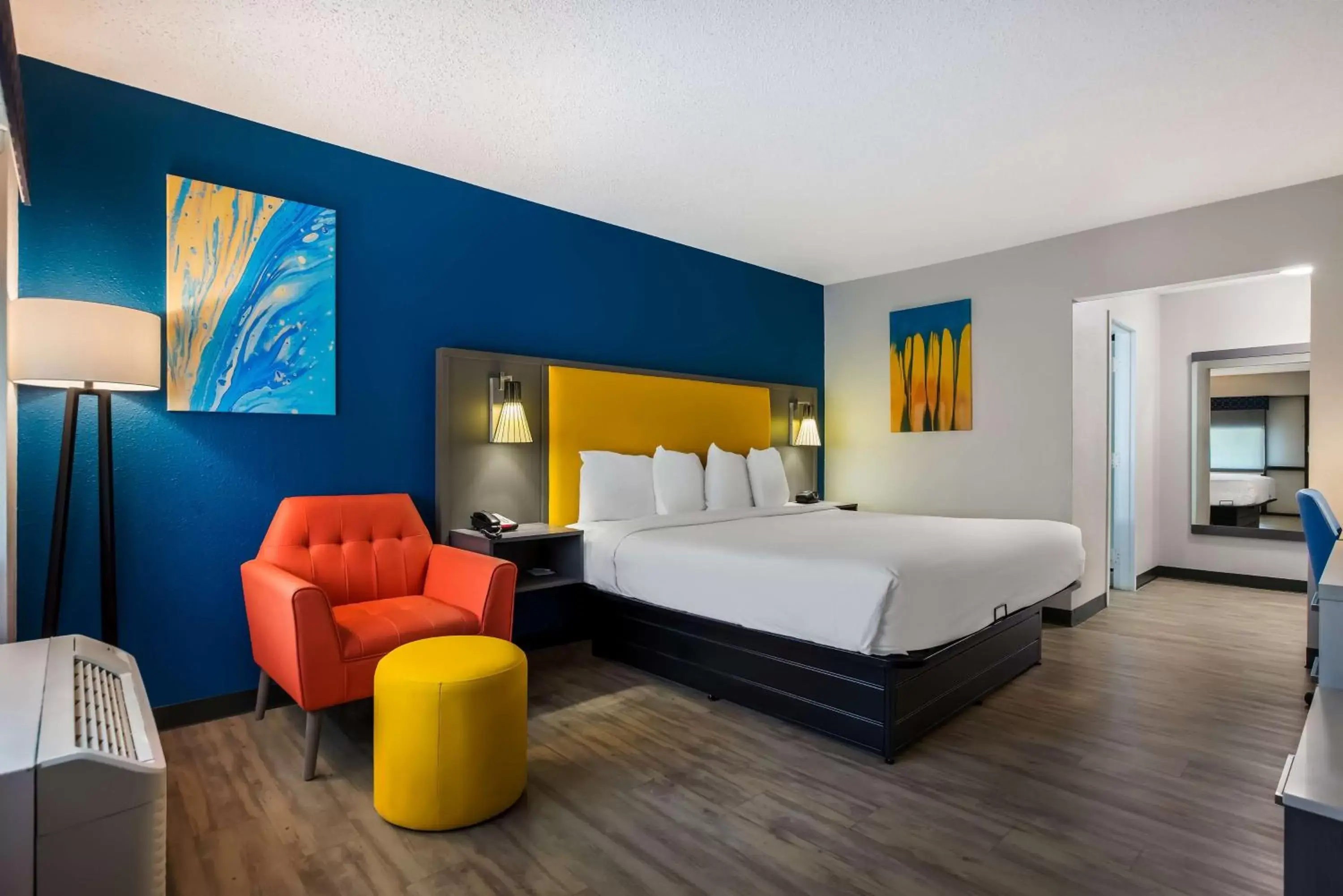 Bedroom, Bed in Best Western Bordentown Inn Bedroom, Bed in Best Western Bordentown Inn