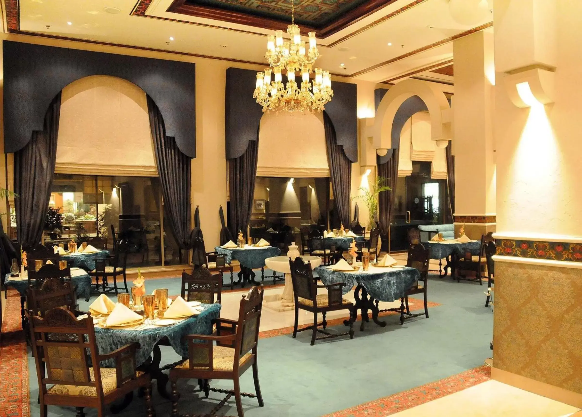Restaurant/Places to Eat in Islamabad Serena Hotel